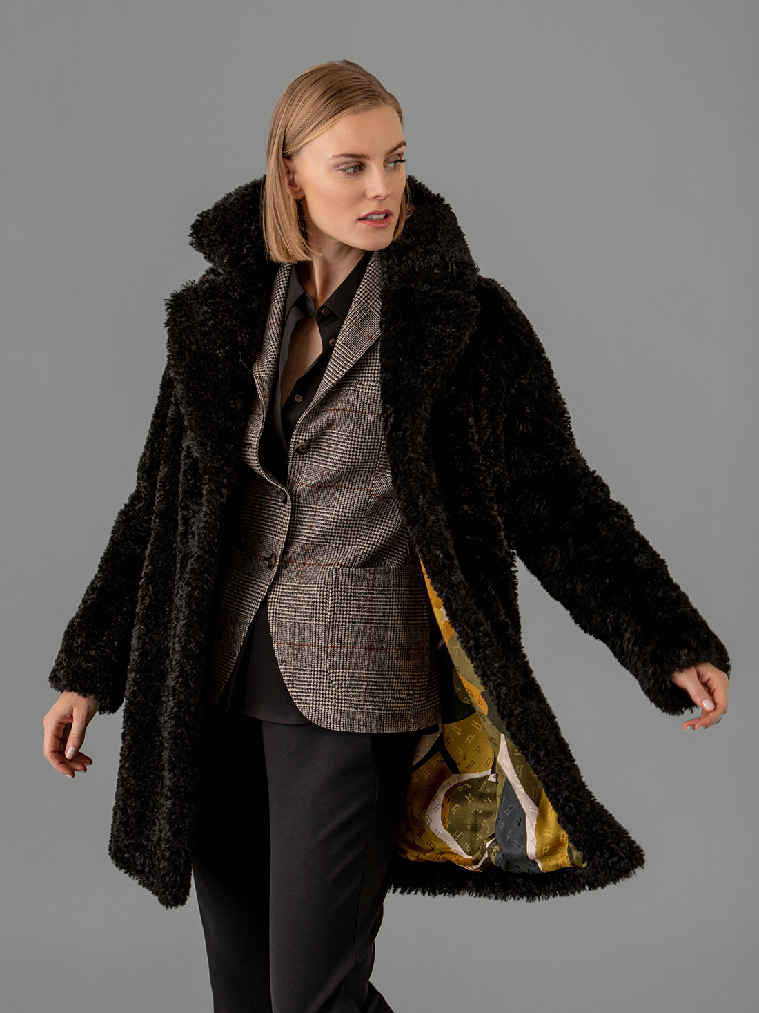 Detailansicht von Teddy-Mantel von HERNO