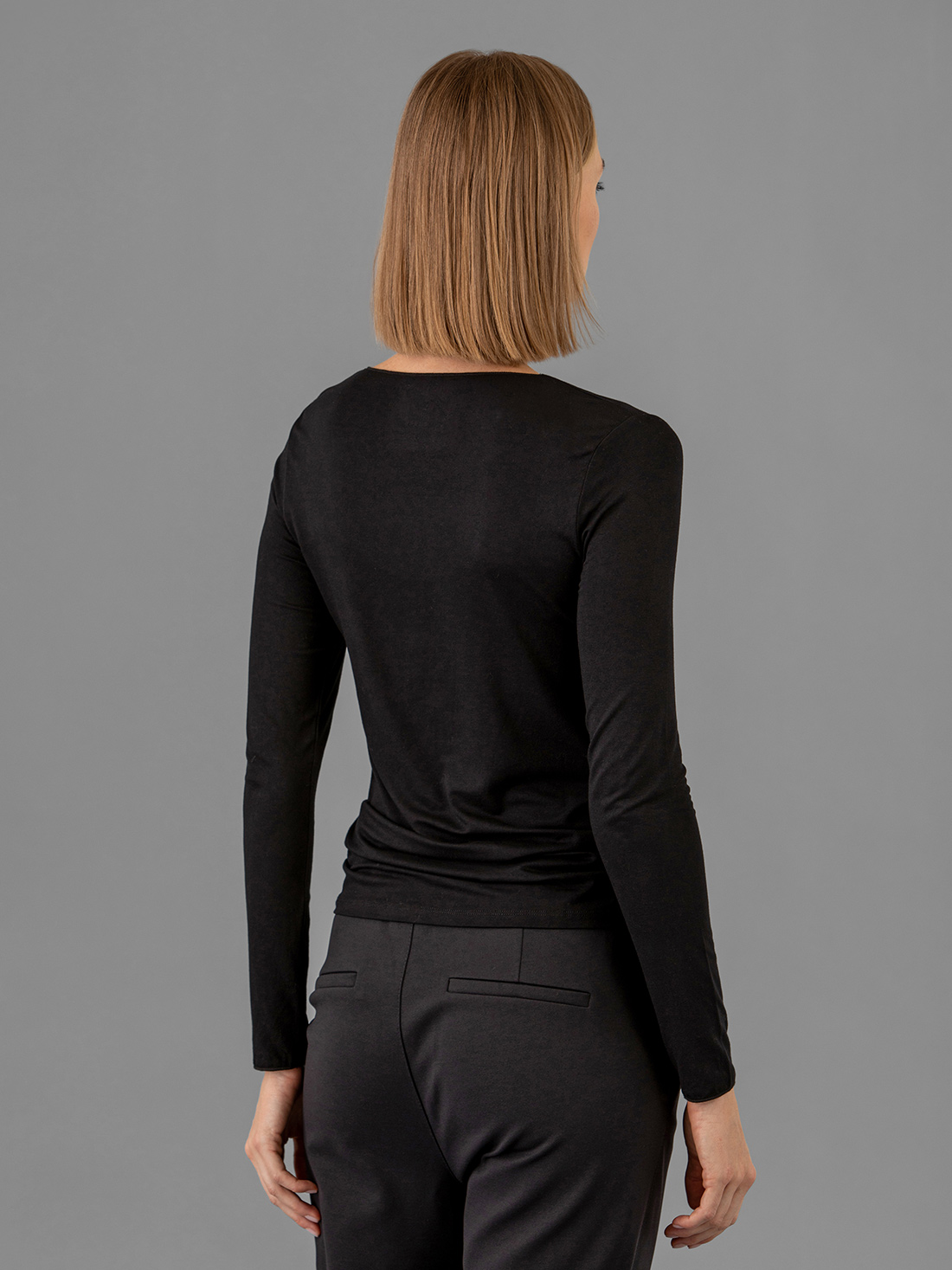 Detailansicht von Langarmshirt von MAJESTIC