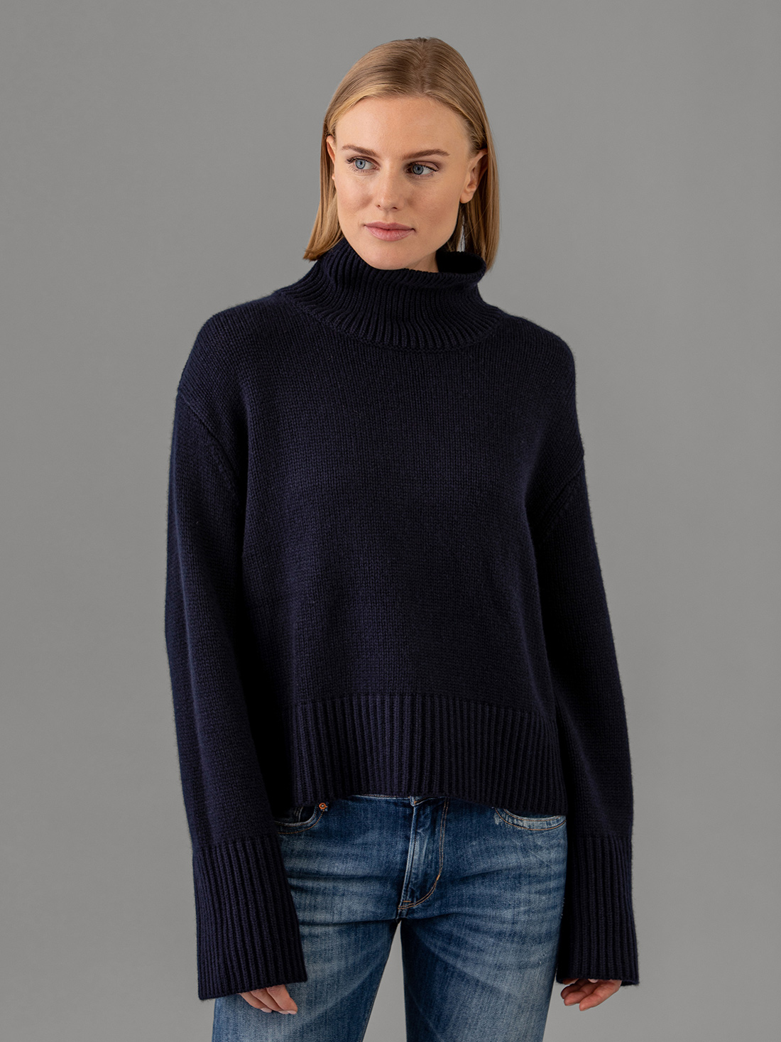 Detailansicht von Turtleneck Pullover aus Cashmere von LISA YANG