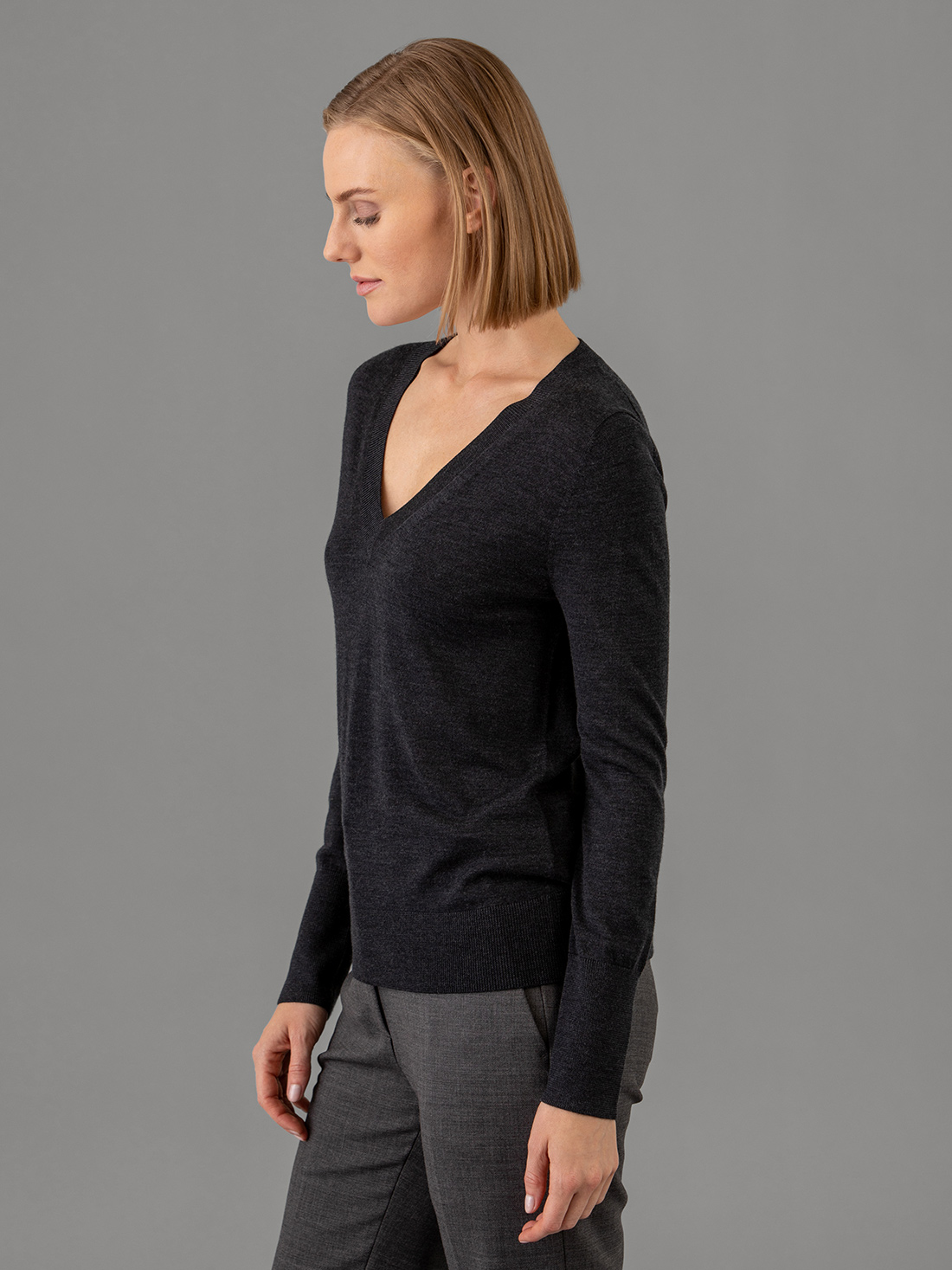 Detailansicht von Leichter Pullover aus Merinowolle von ALLUDE