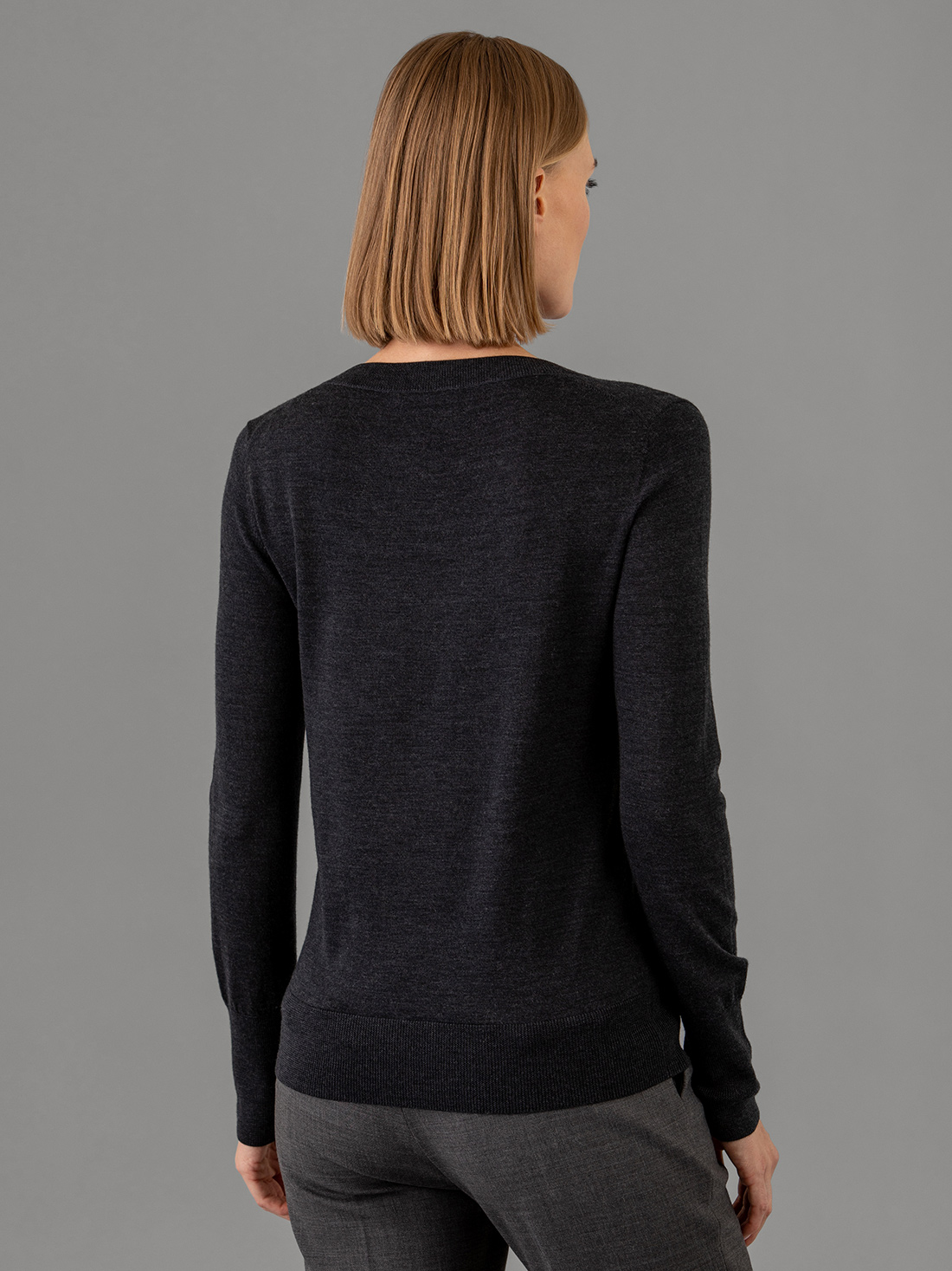 Detailansicht von Leichter Pullover aus Merinowolle von ALLUDE