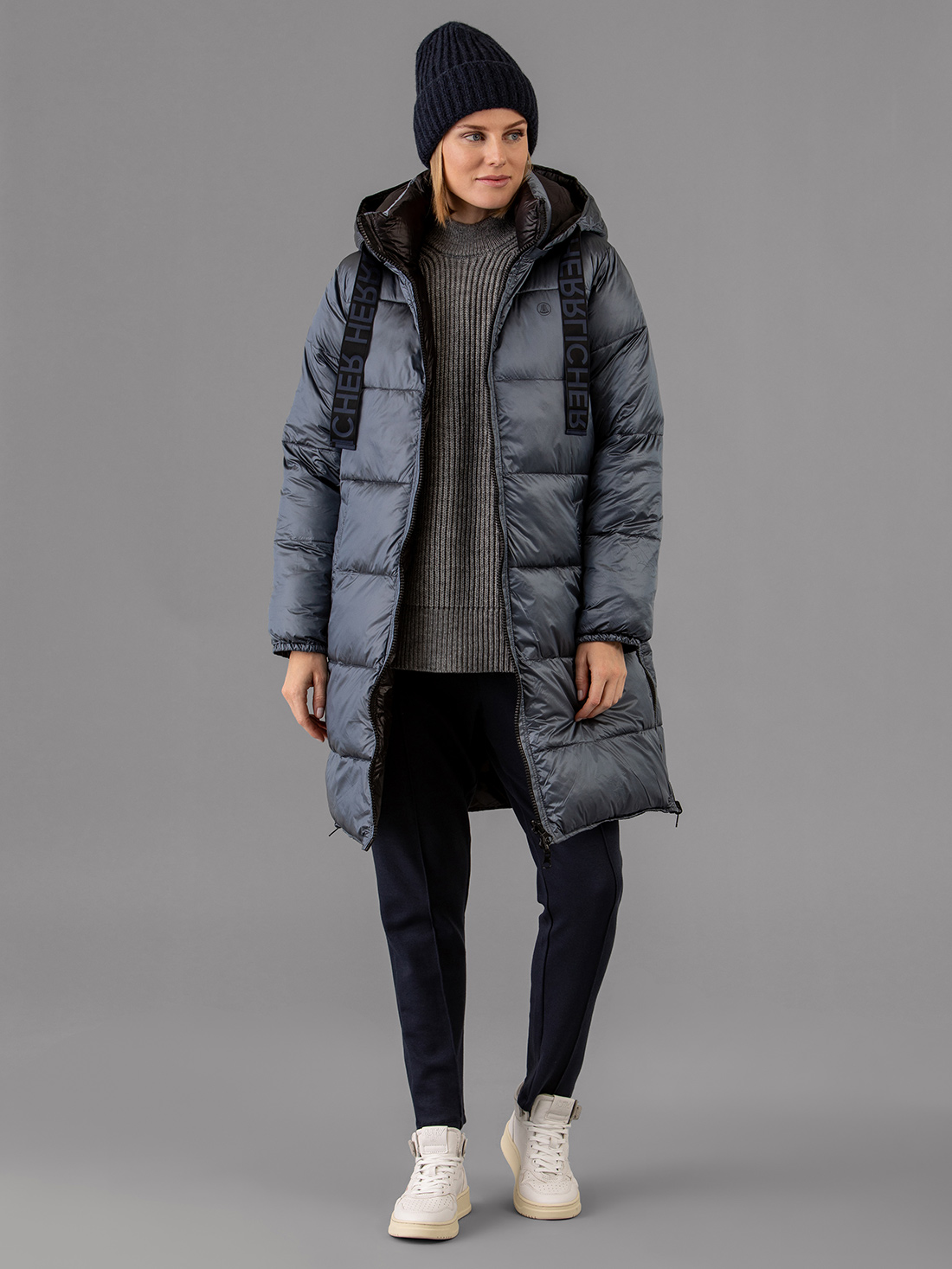 Detailansicht von Steppmantel von HERRLICHER