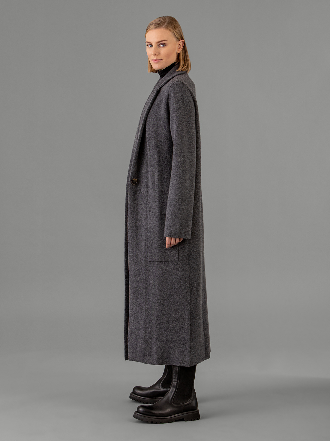 Detailansicht von Mantel aus Cashmere von LISA YANG