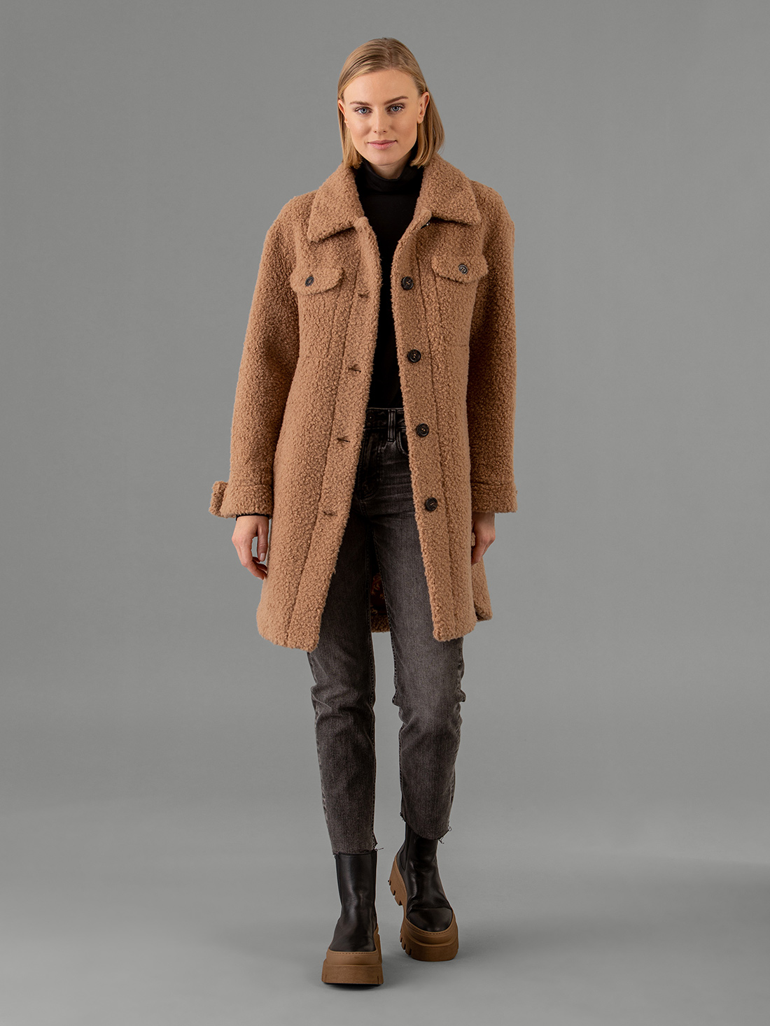 Detailansicht von Teddyfell Mantel von OAKWOOD