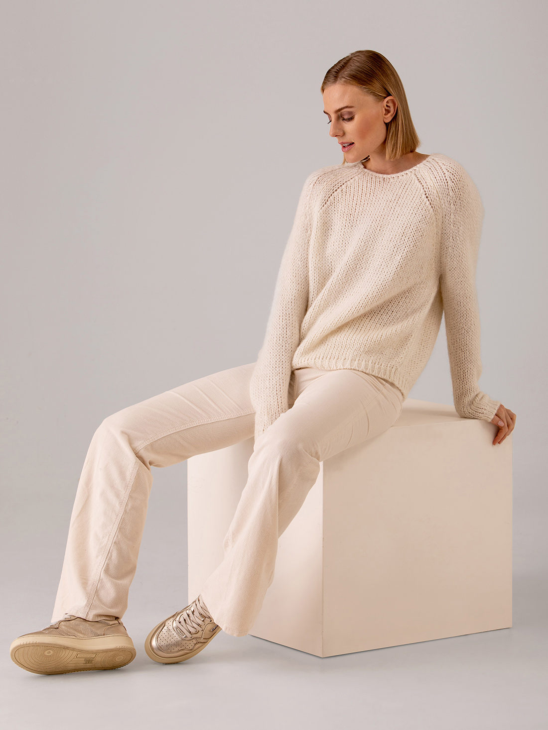 Detailansicht von Pullover von SIBIN LINNEBJERG