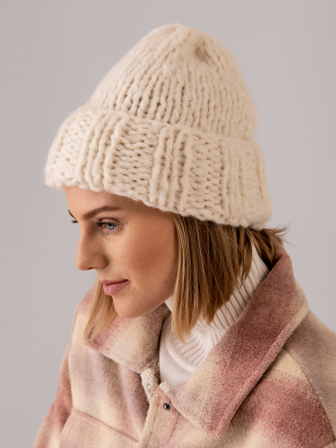 Detailansicht von Mütze aus Cashmere von ELLA SILLA