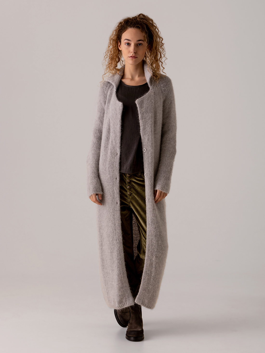 Detailansicht von Lange Strickjacke von BELLAMY