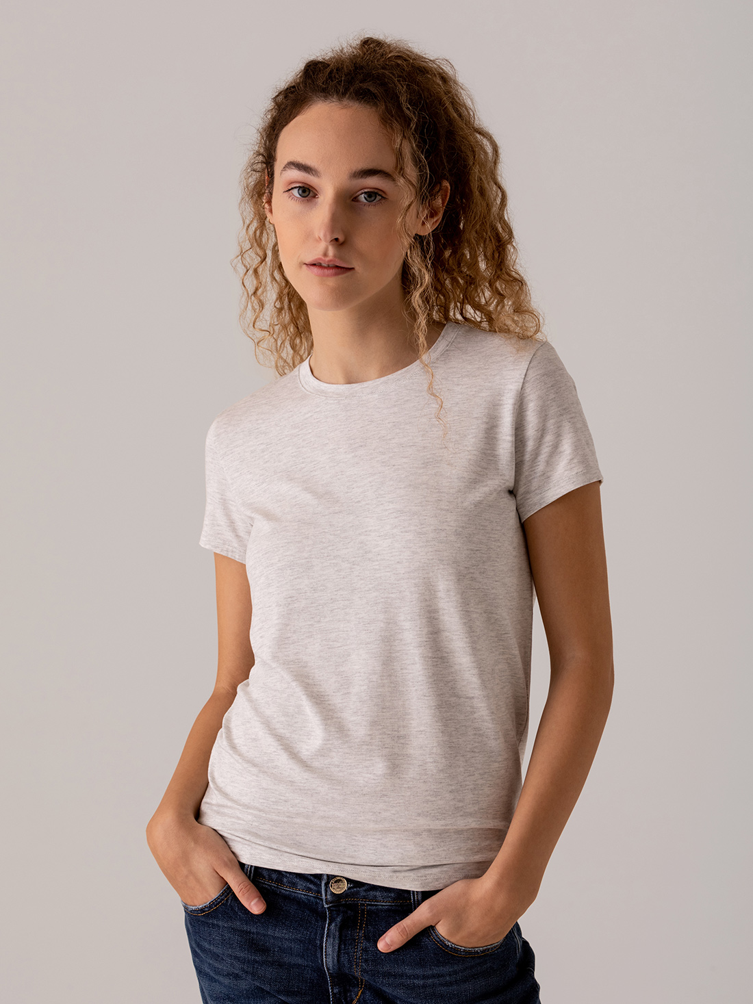 Detailansicht von T-Shirt von UNIVERSEL