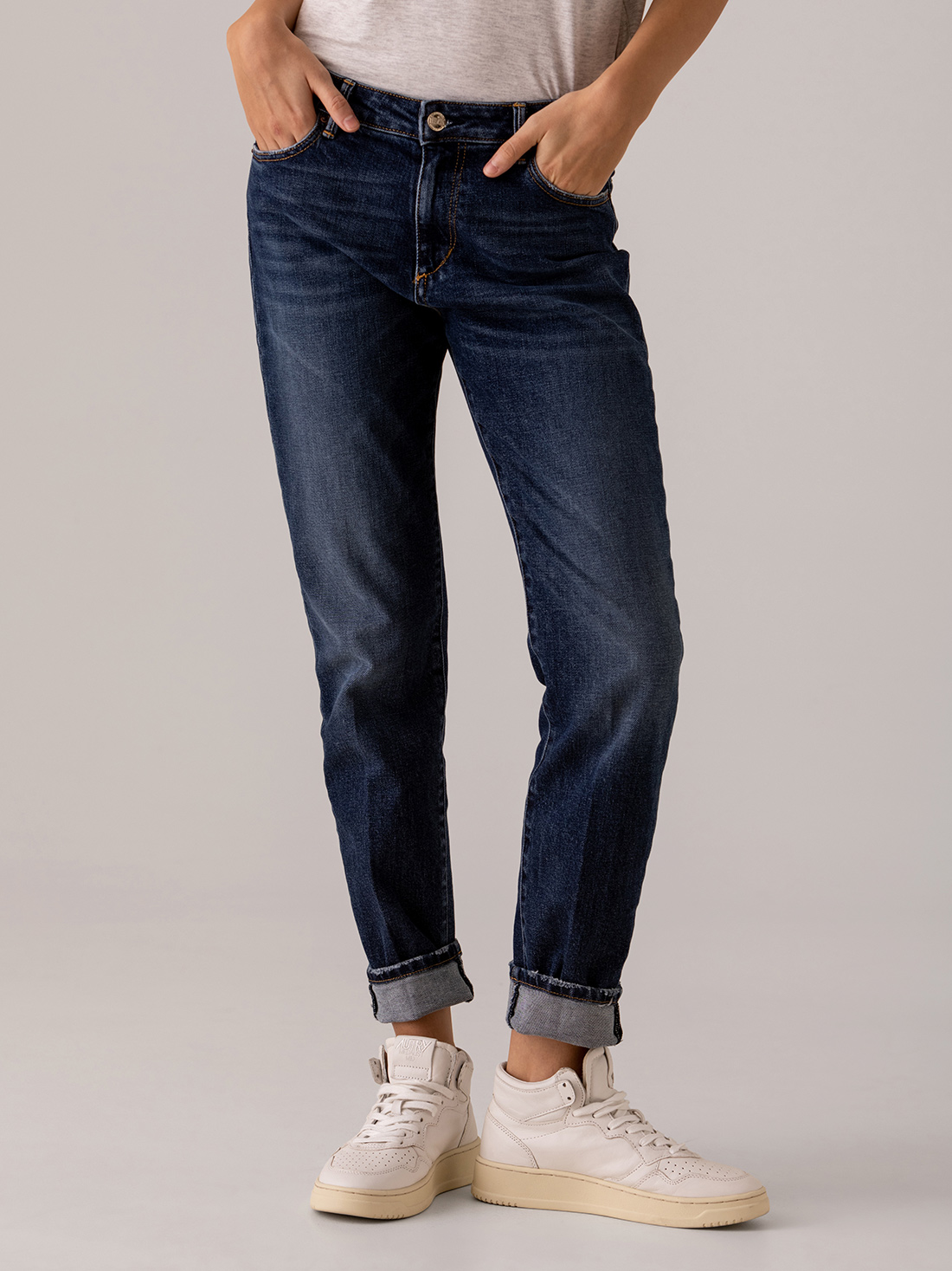 Detailansicht von Regular Fit Jeans von THE NIM