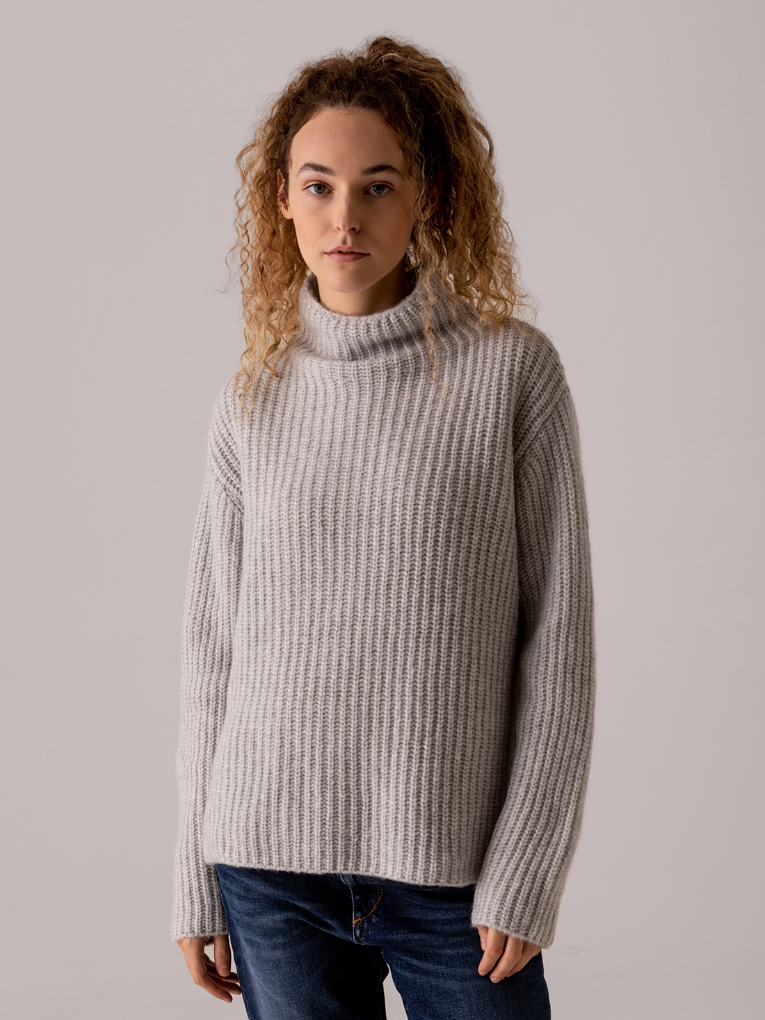 Detailansicht von Turtleneck Pullover von BETTER RICH