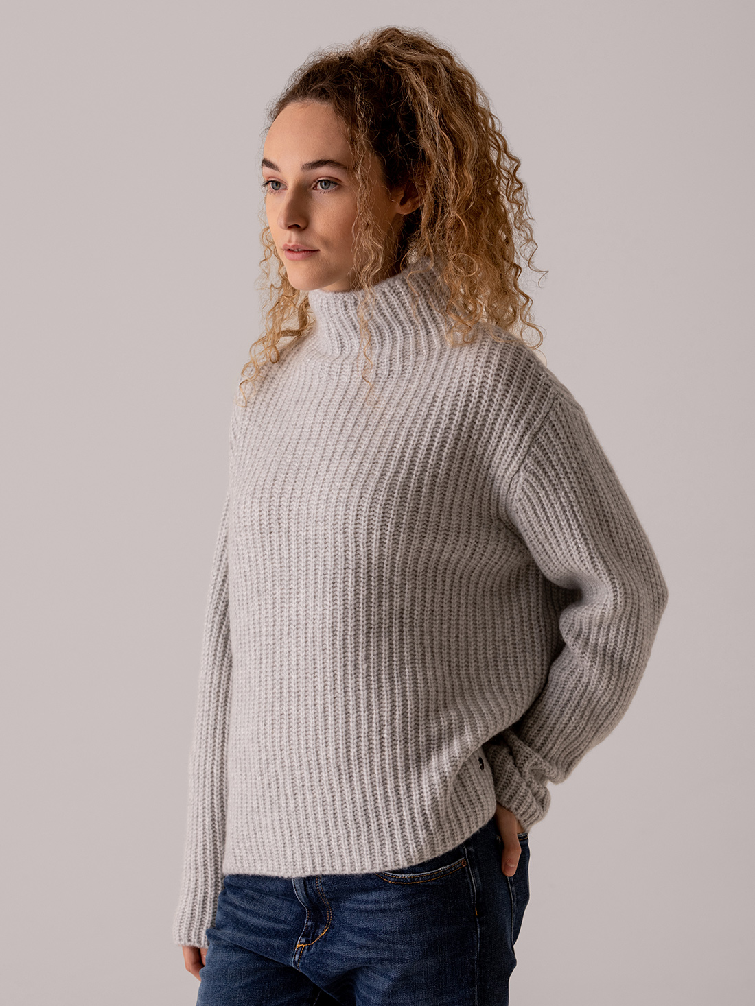 Detailansicht von Turtleneck Pullover von BETTER RICH