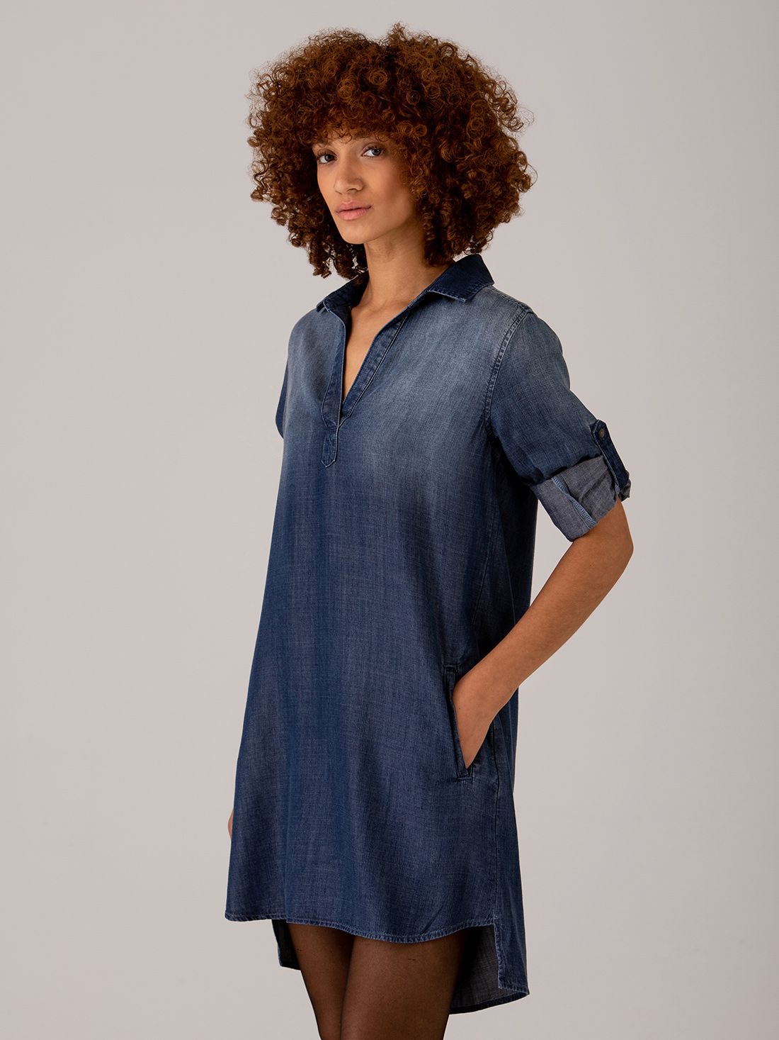 Detailansicht von Kurzes Hemdblusenkleid von BELLA DAHL