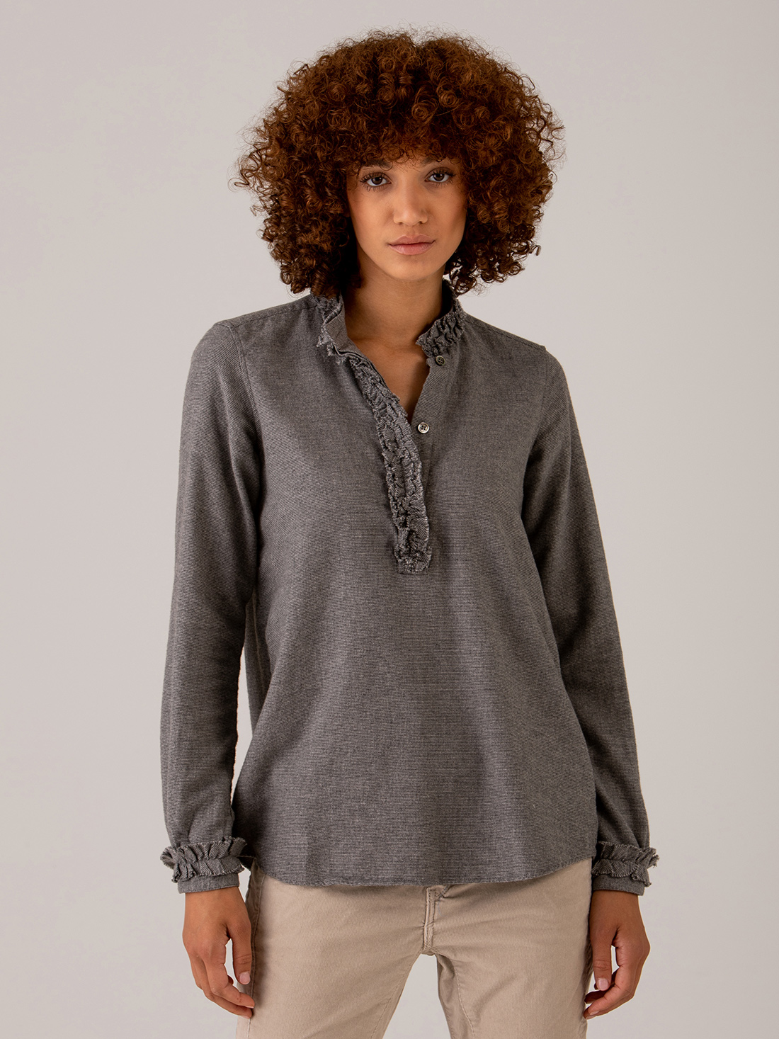 Detailansicht von Baumwollbluse von AGLINI