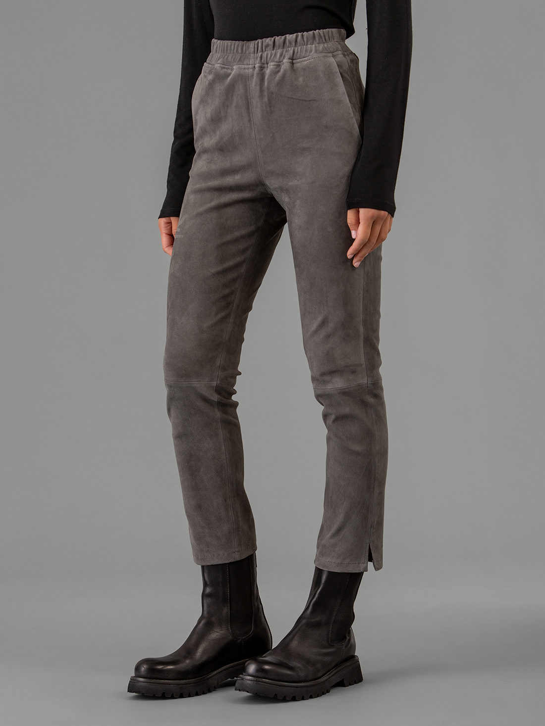 Detailansicht von Velour-Lederhose von ARMA