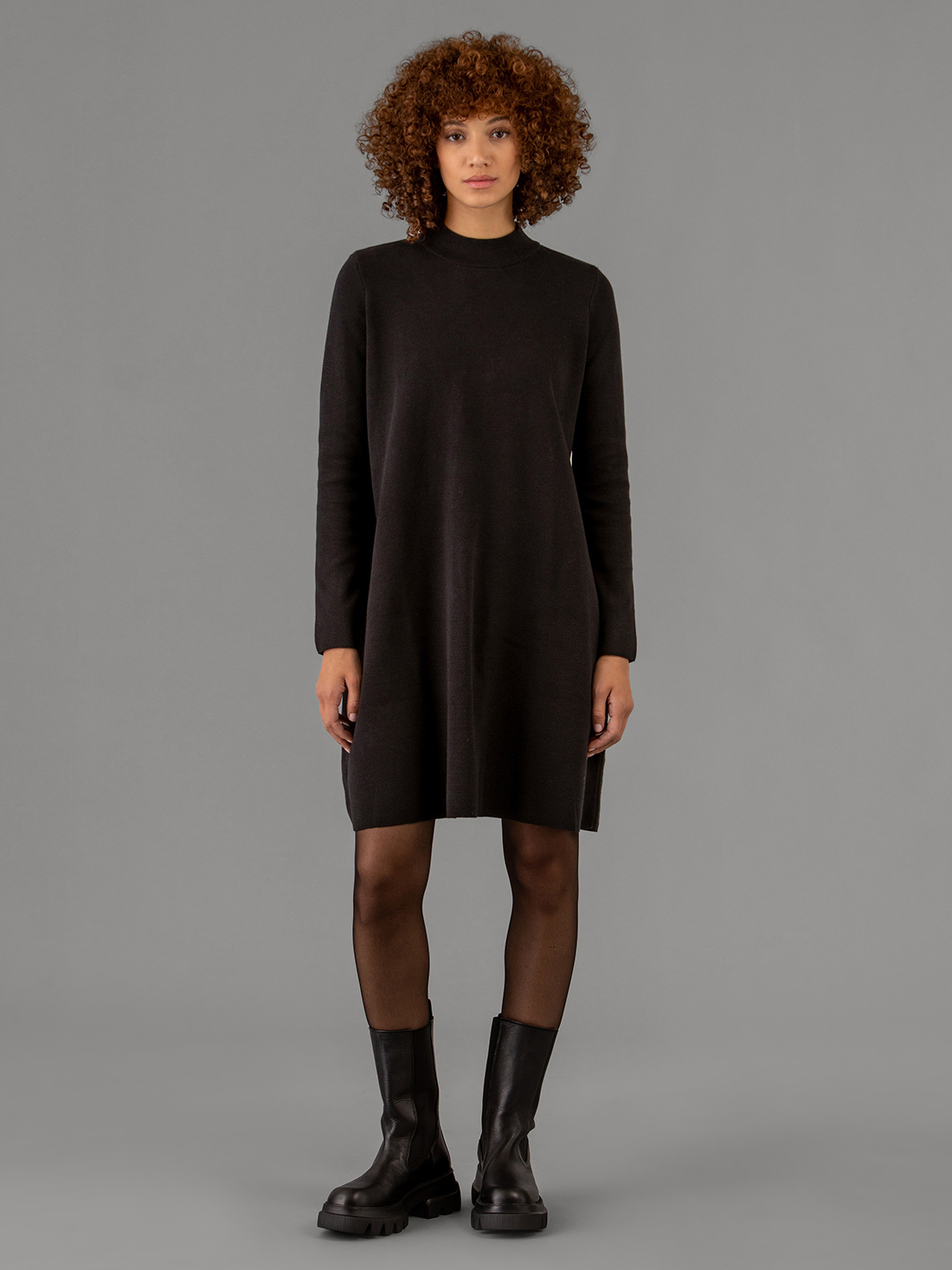 Detailansicht von Midi-Kleid aus Baumwolle von ARMEDANGELS