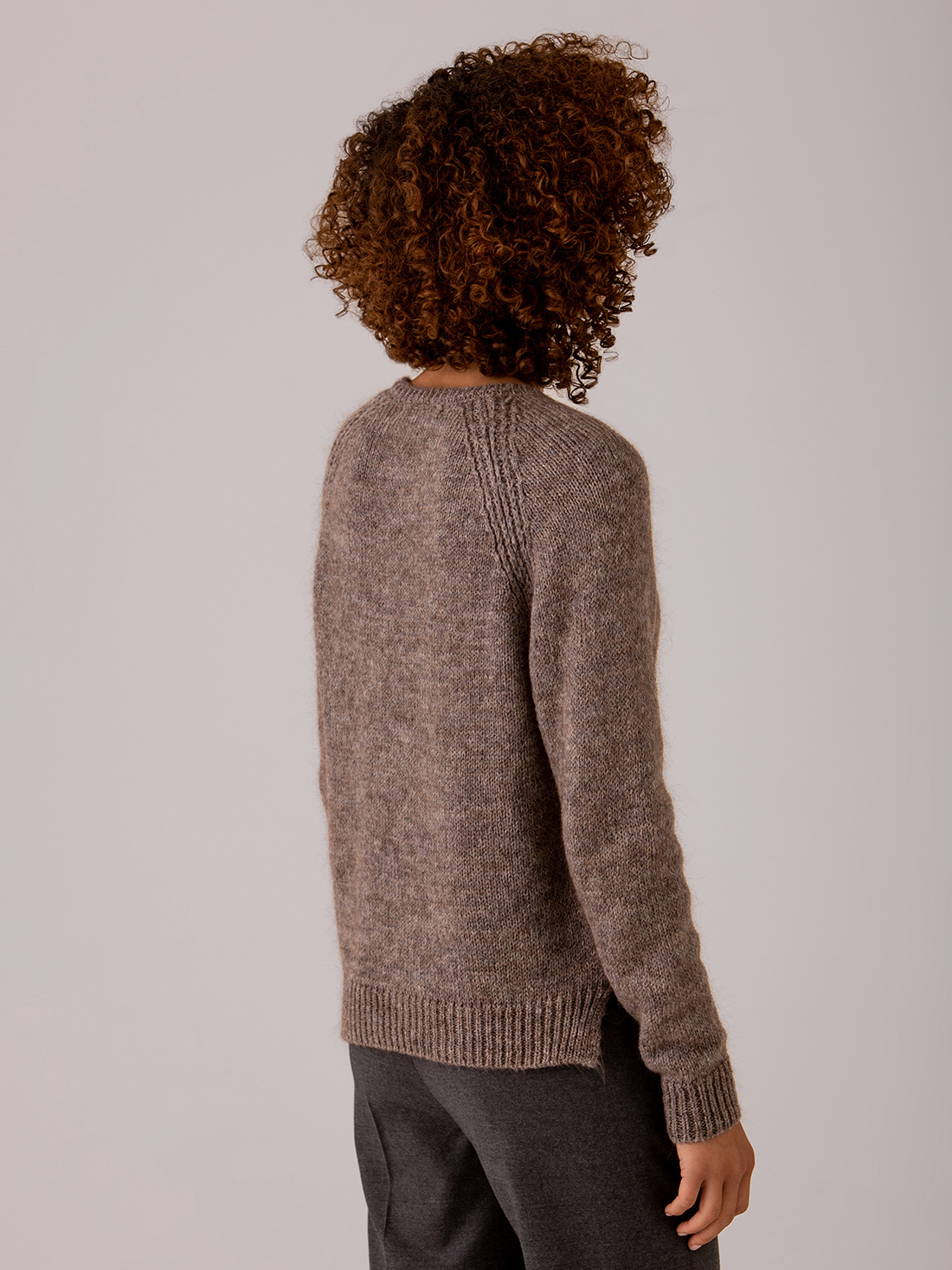 Detailansicht von Pullover von SIBIN LINNEBJERG