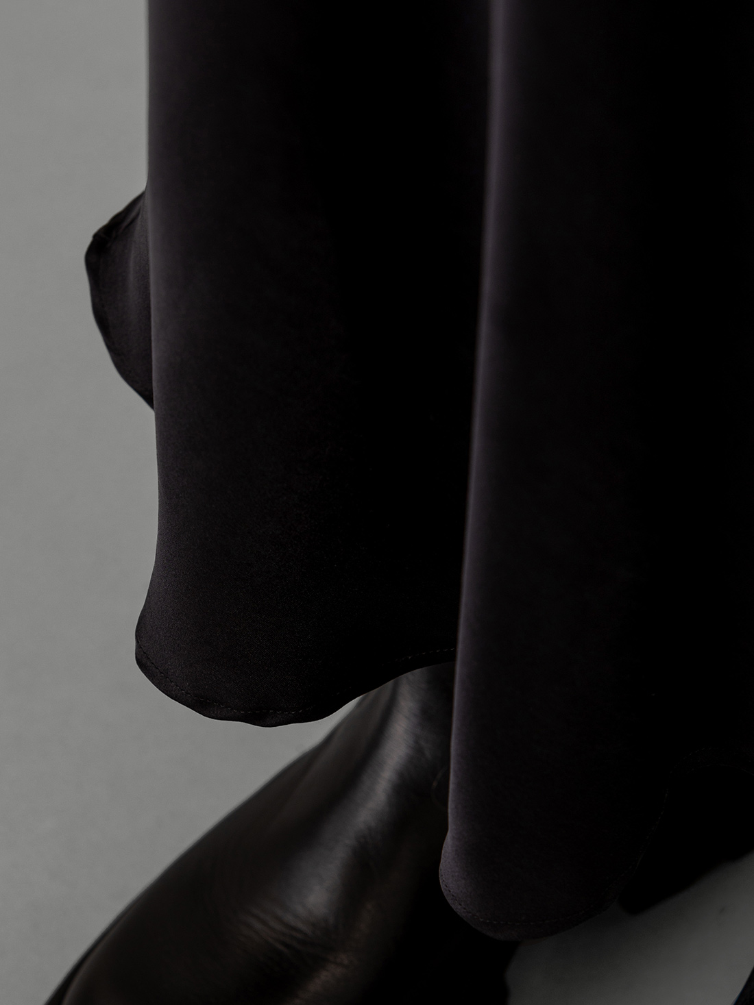 Detailansicht von Maxi-Rock aus Seide von DANIELS