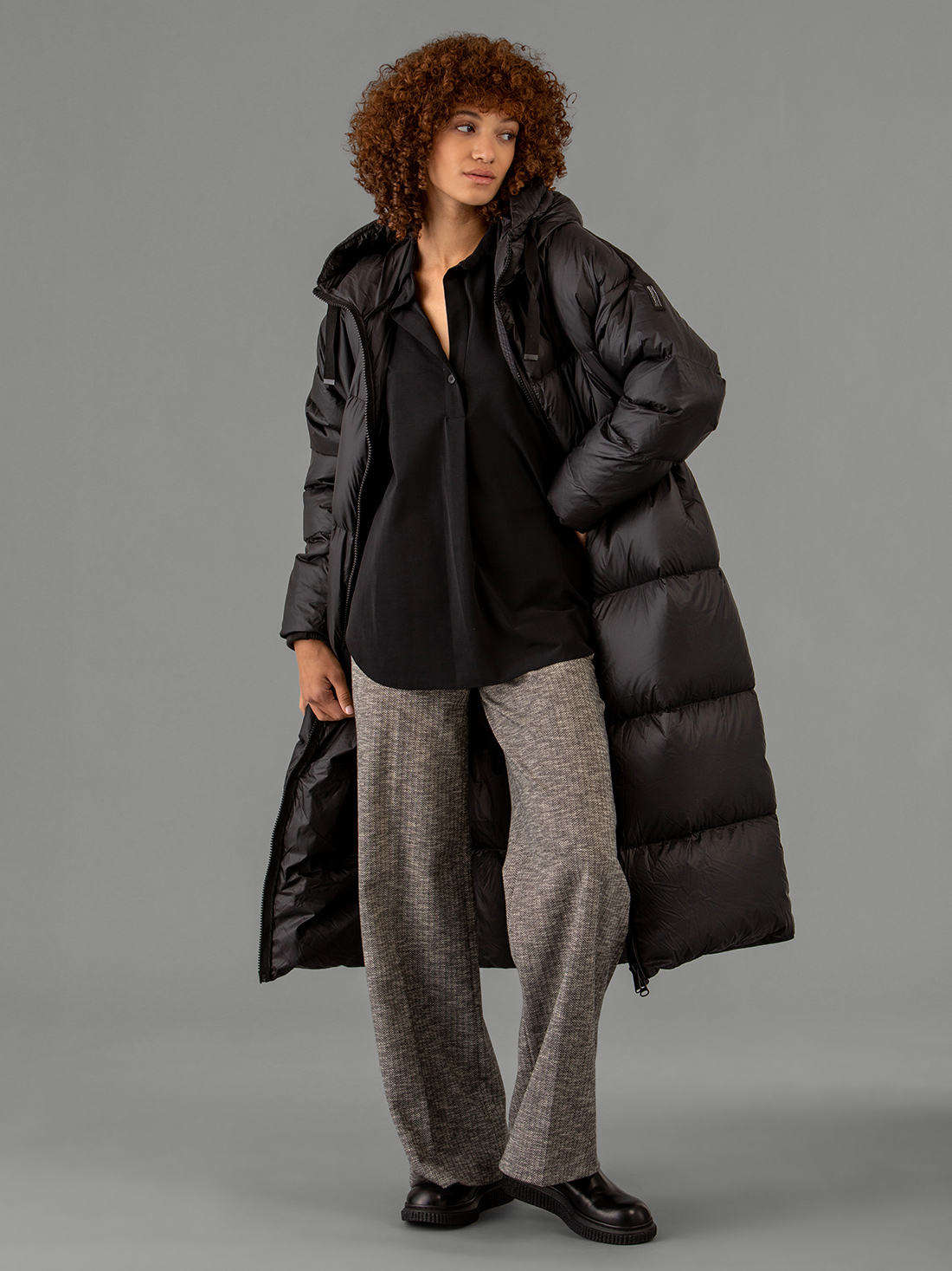 Detailansicht von Langer Daunenmantel von BOMBOOGIE