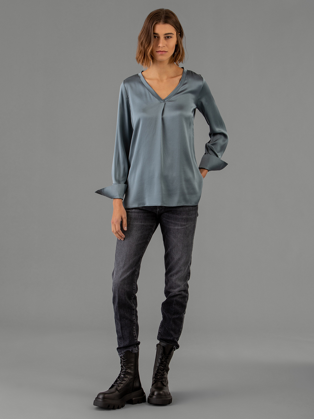 Detailansicht von Seidenbluse von DANIELS