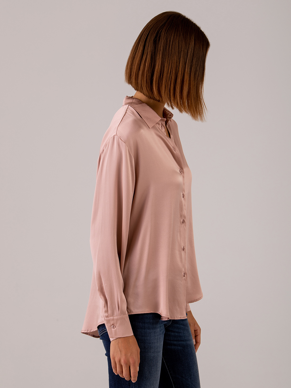 Detailansicht von Seidenbluse von DANIELS