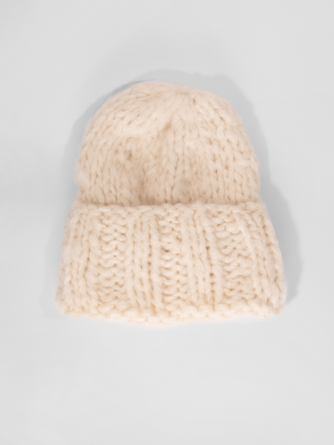 Detailansicht von Mütze aus Cashmere von ELLA SILLA