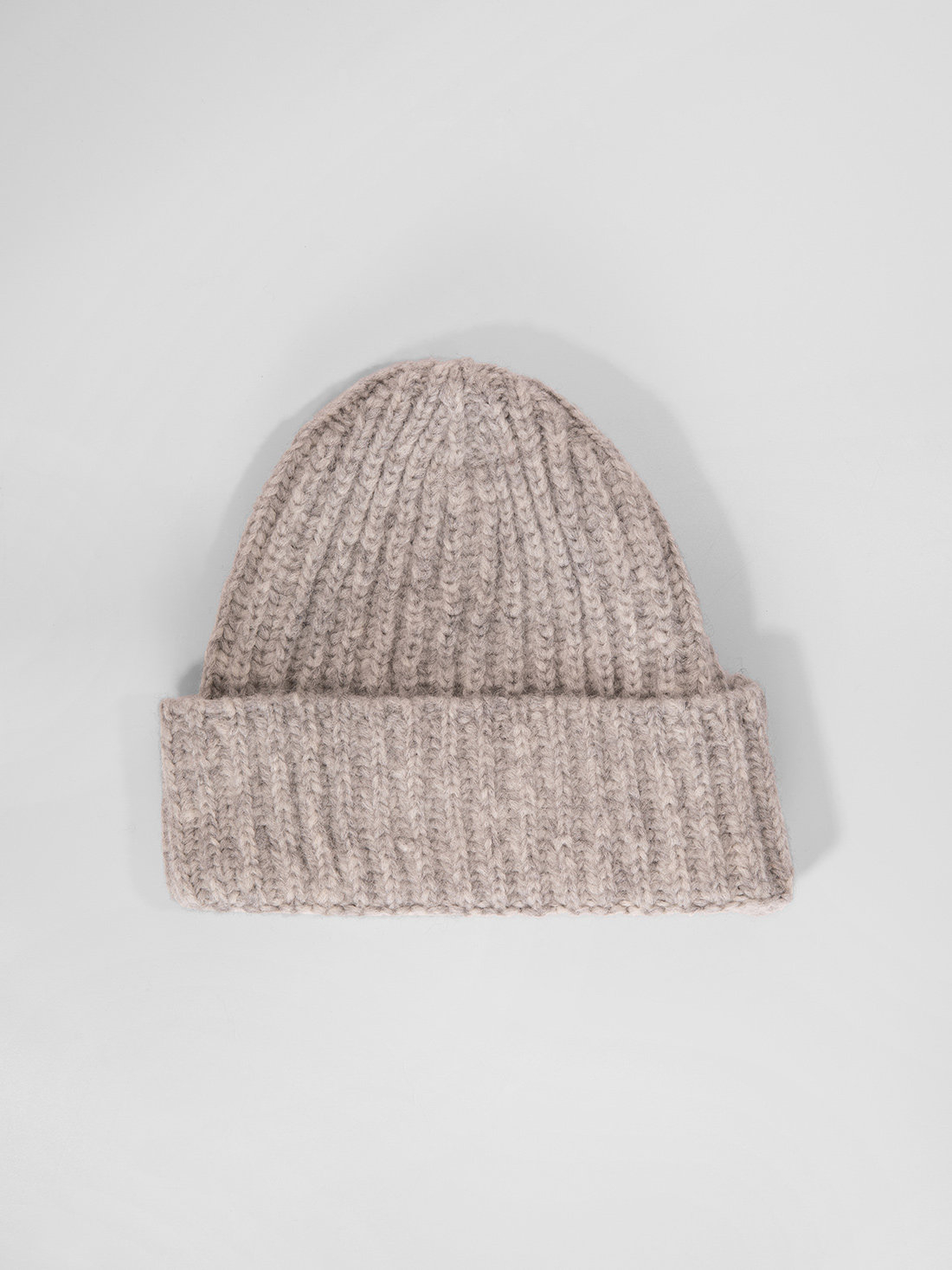 Detailansicht von Mütze aus Alpakawolle von CASHIMAR