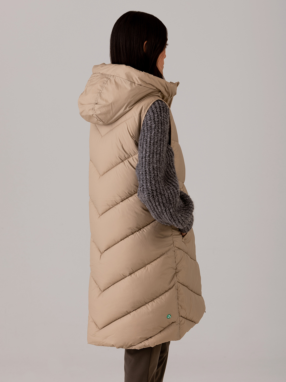 Detailansicht von Lange Steppweste von SAVE THE DUCK