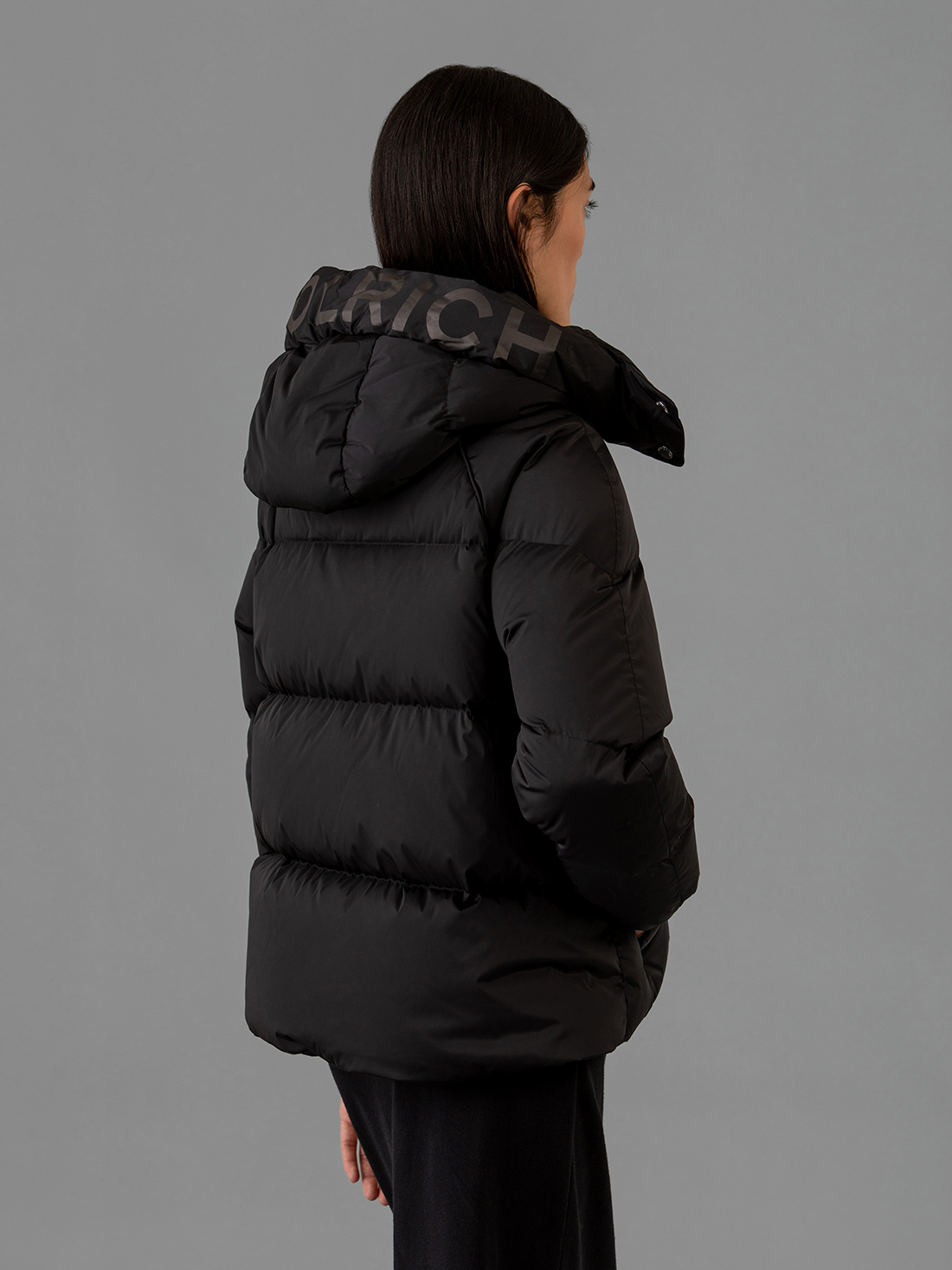 Detailansicht von Daunenjacke von WOOLRICH