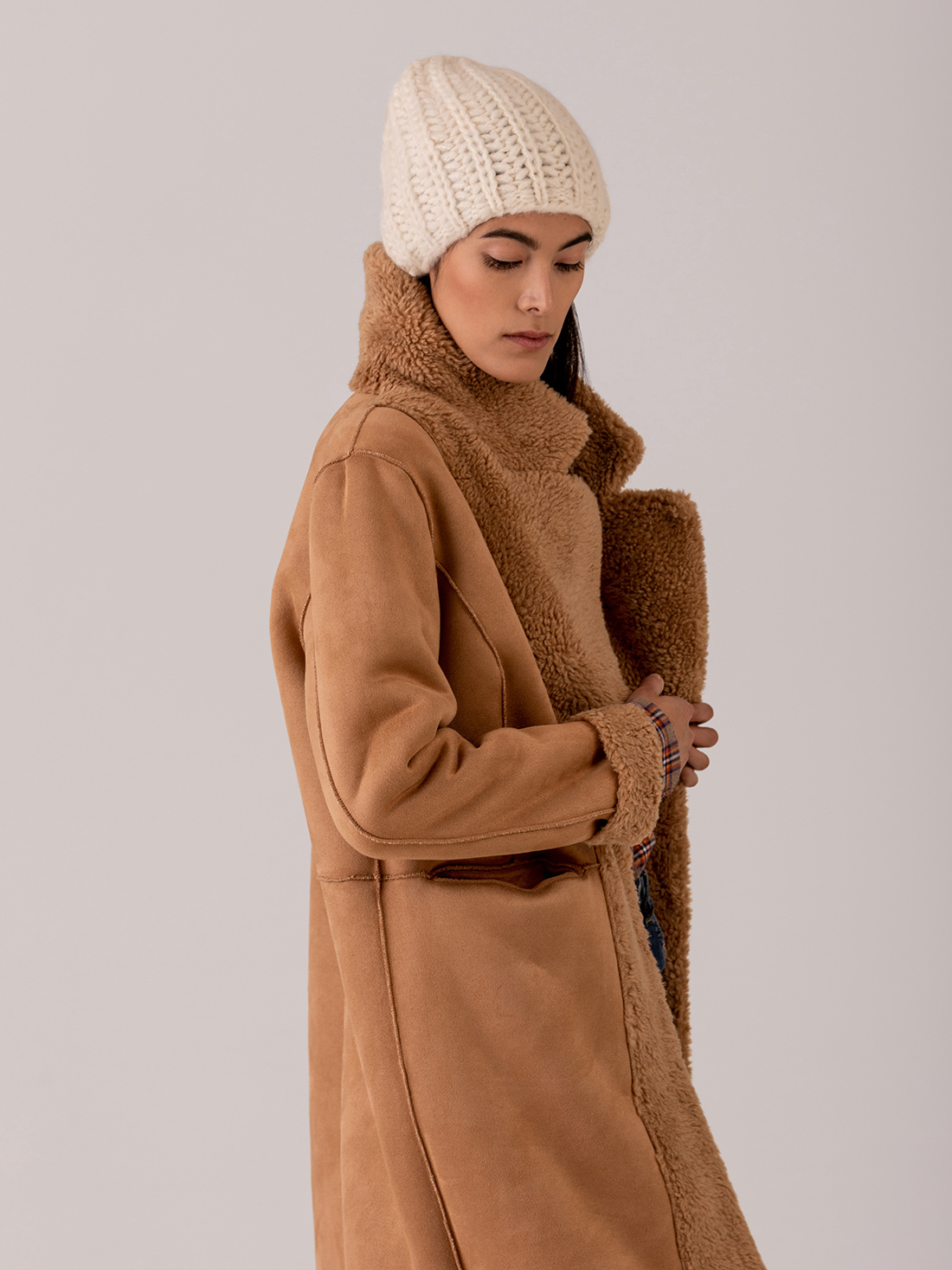 Detailansicht von Mütze aus Cashmere von ELLA SILLA