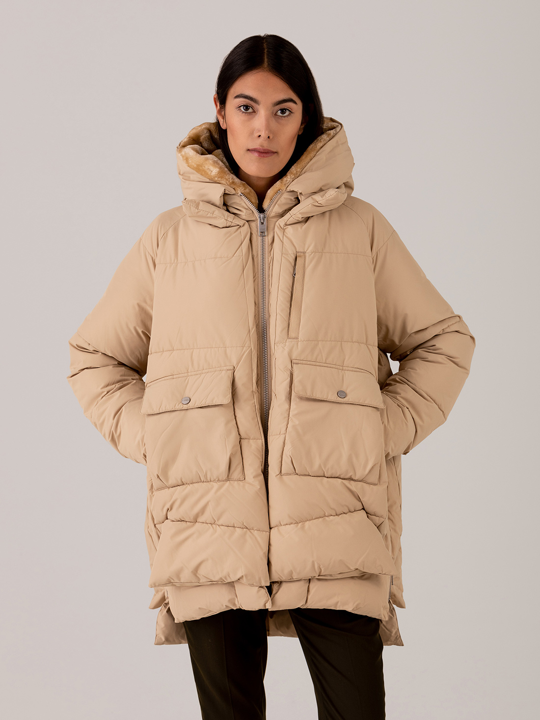 Detailansicht von Steppjacke von EMBASSY