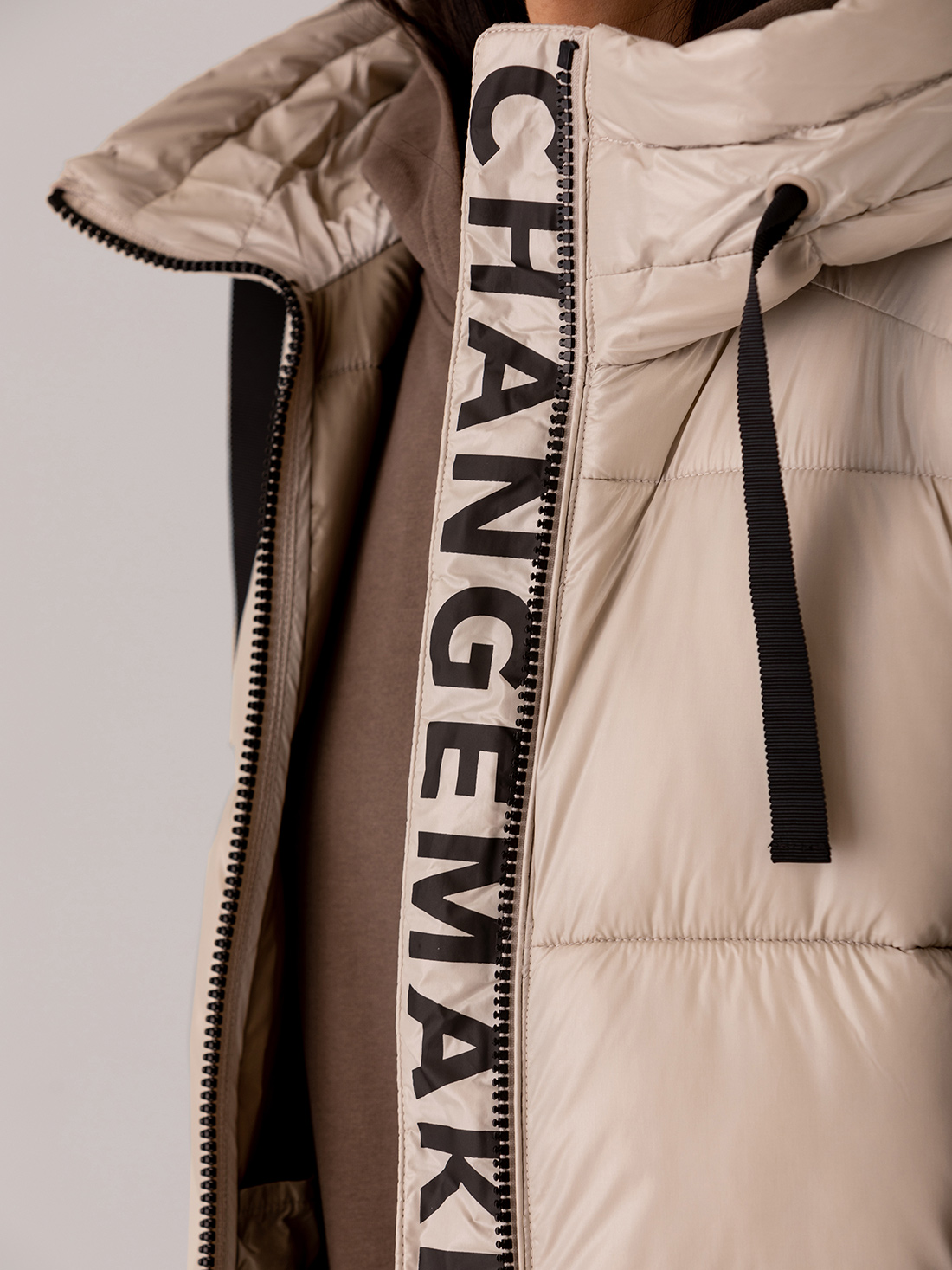 Detailansicht von Steppweste von SAVE THE DUCK