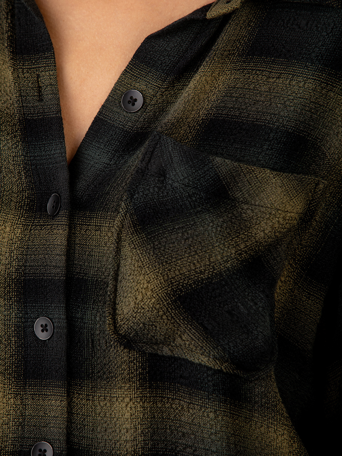 Detailansicht von Oversize Bluse von BELLA DAHL