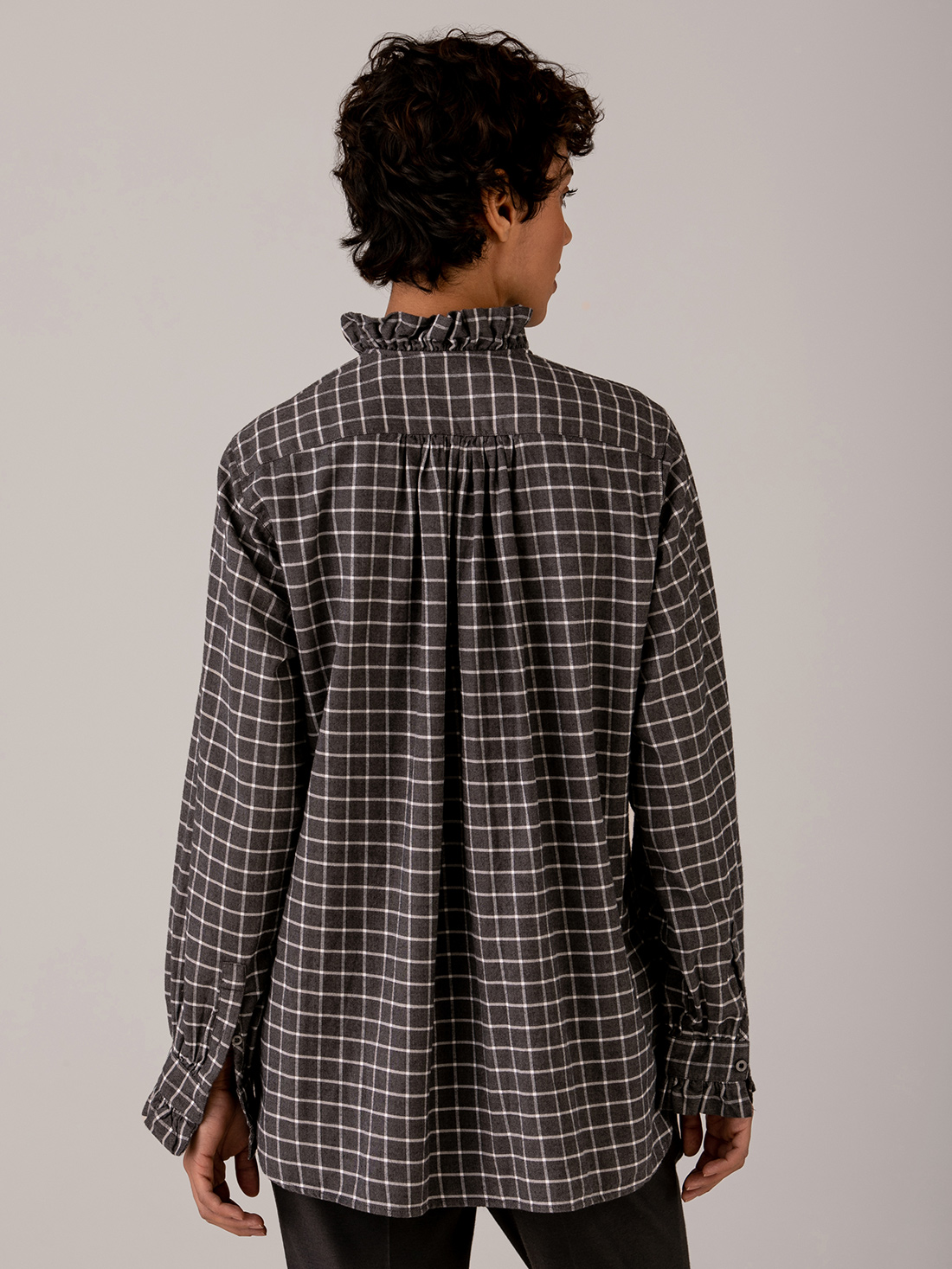 Detailansicht von Karrierte Baumwollbluse von FIL NOIR