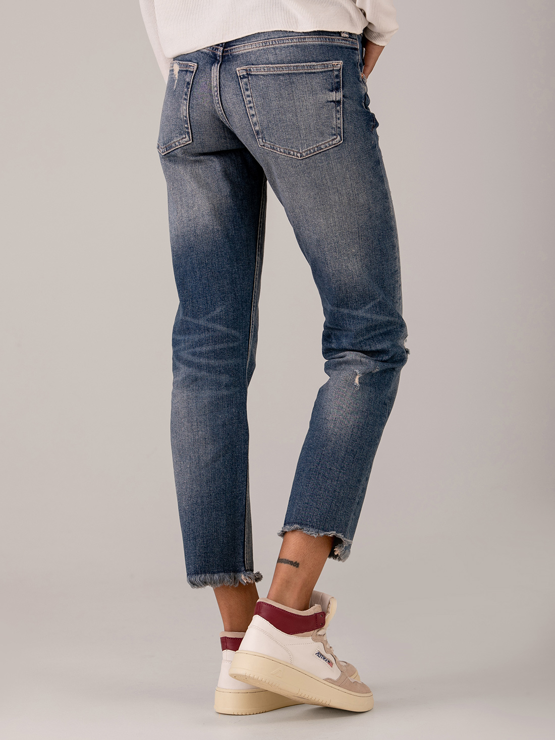 Detailansicht von Girlfriend Jeans von ADRIANO GOLDSCHMIED