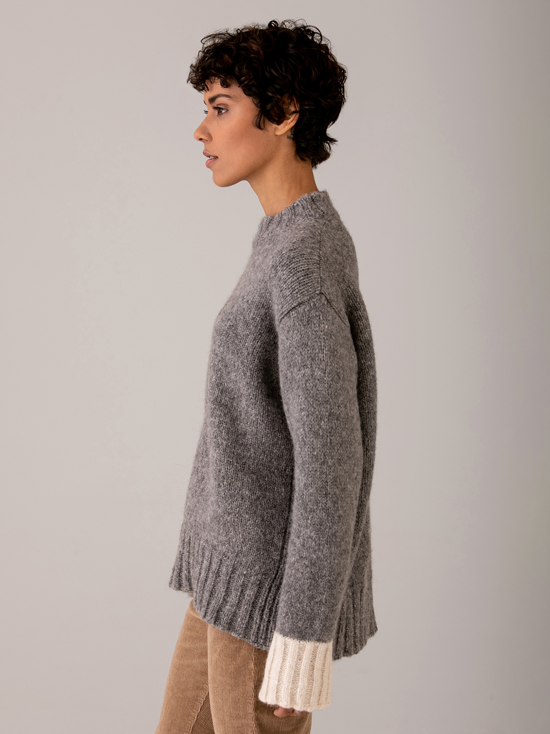 Detailansicht von Turtleneck Pullover von LIS LAREIDA