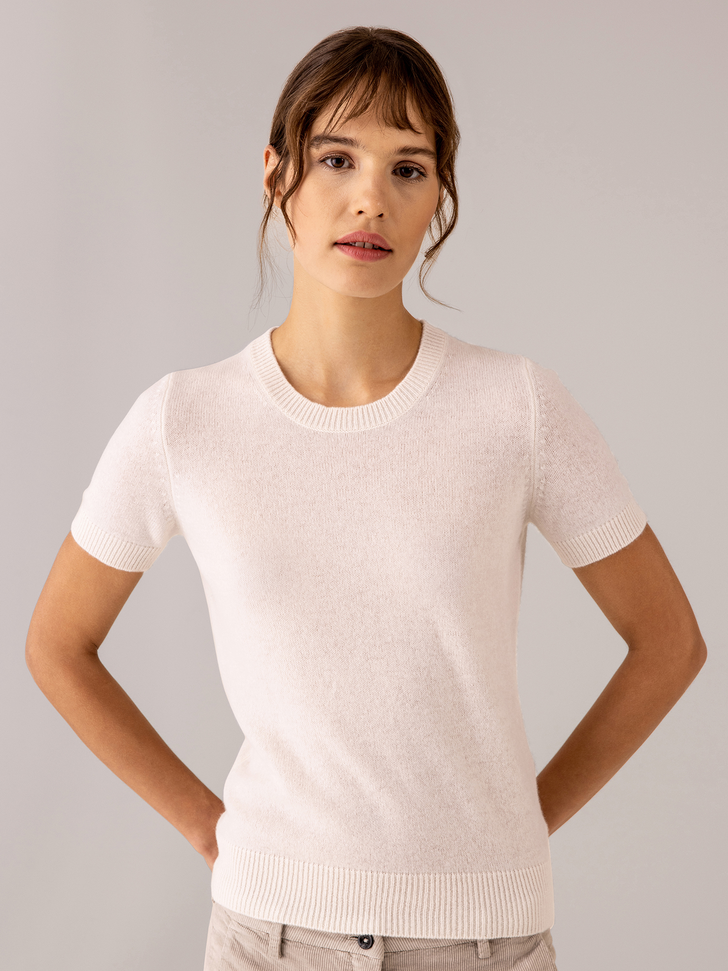 Detailansicht von Kurzarm-Pullover aus Cashmere von DANIELS