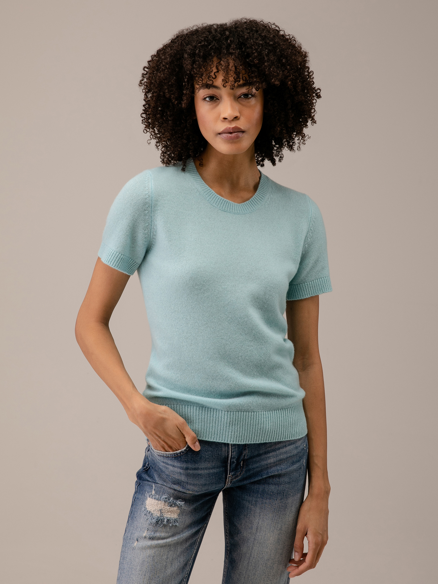 Detailansicht von Kurzarm-Pullover aus Cashmere von DANIELS