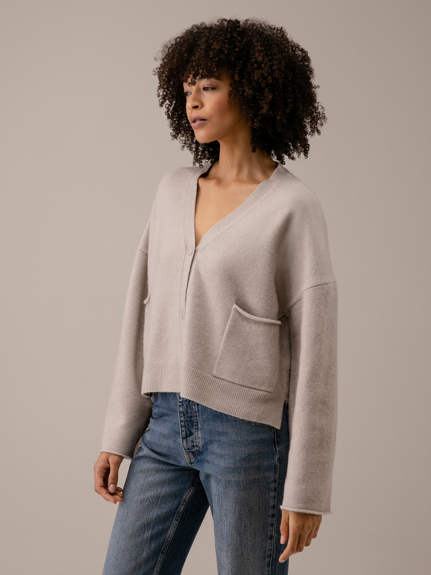 Detailansicht von Oversized Strickjacke von IHEART