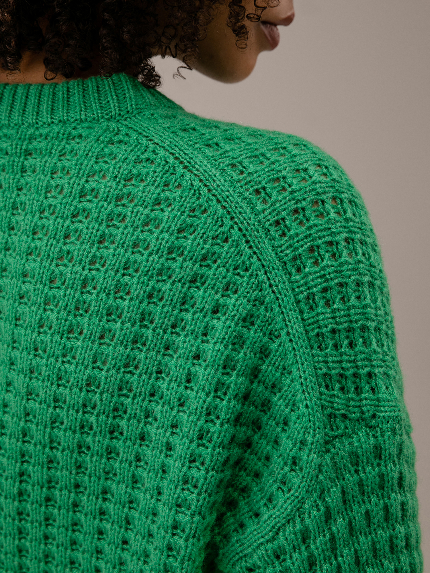 Detailansicht von Pullover mit Lochstrick von 360 Cashmere