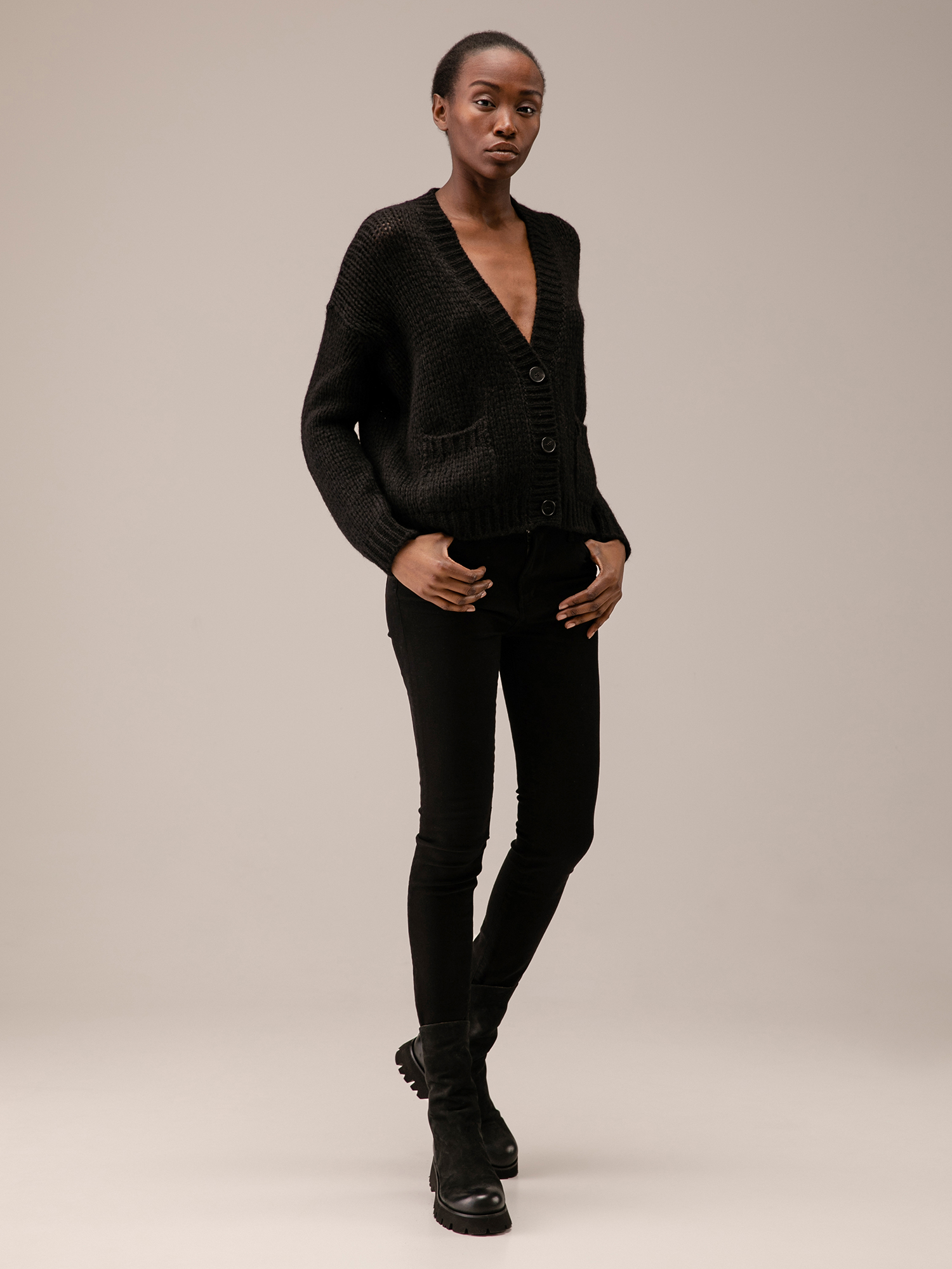 Detailansicht von Strickjacke von ROBERTO COLLINA