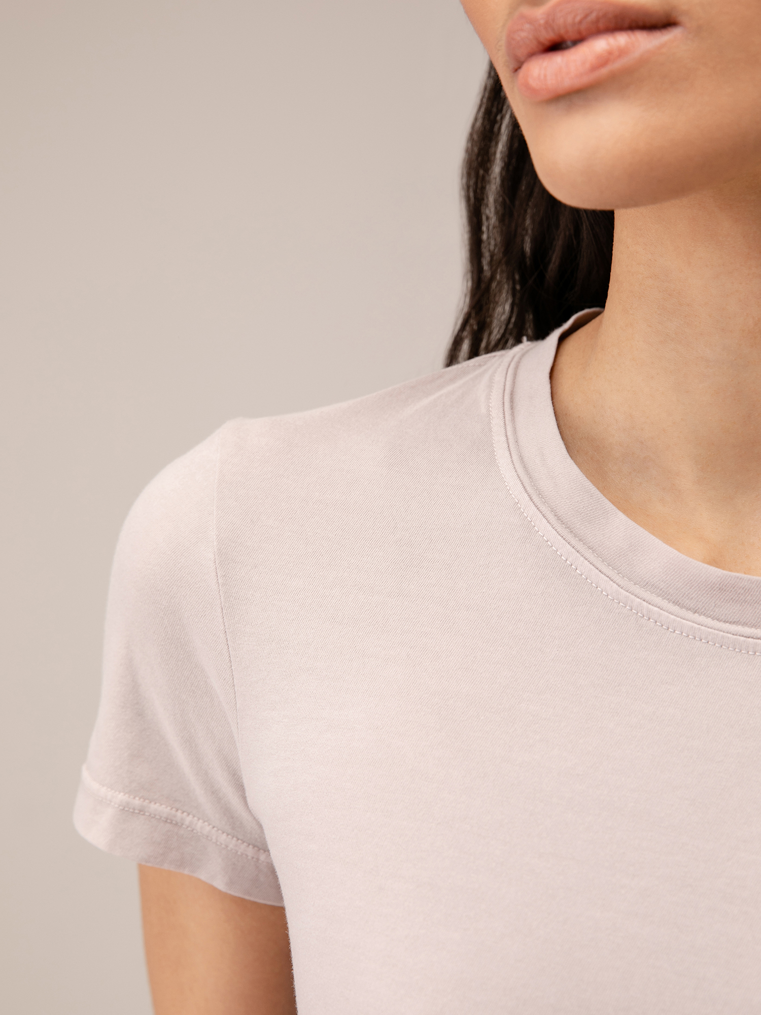 Detailansicht von T-Shirt aus Baumwolle von JAMES PERSE