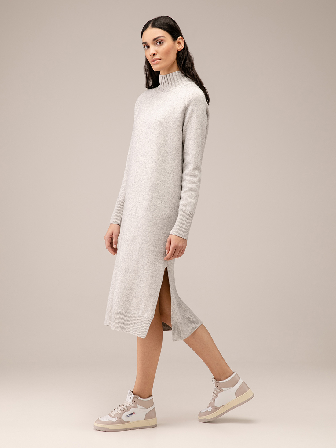 Detailansicht von Strickkleid aus Baumwolle von ARMEDANGELS