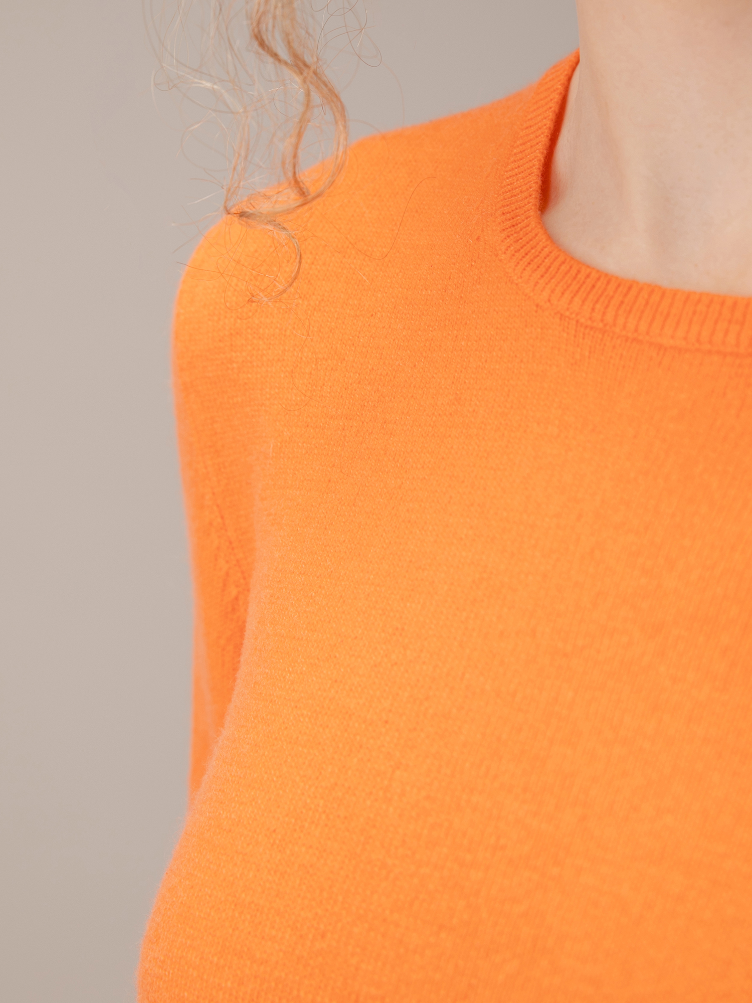 Detailansicht von Cropped Pullover aus Cashmere von ALLUDE