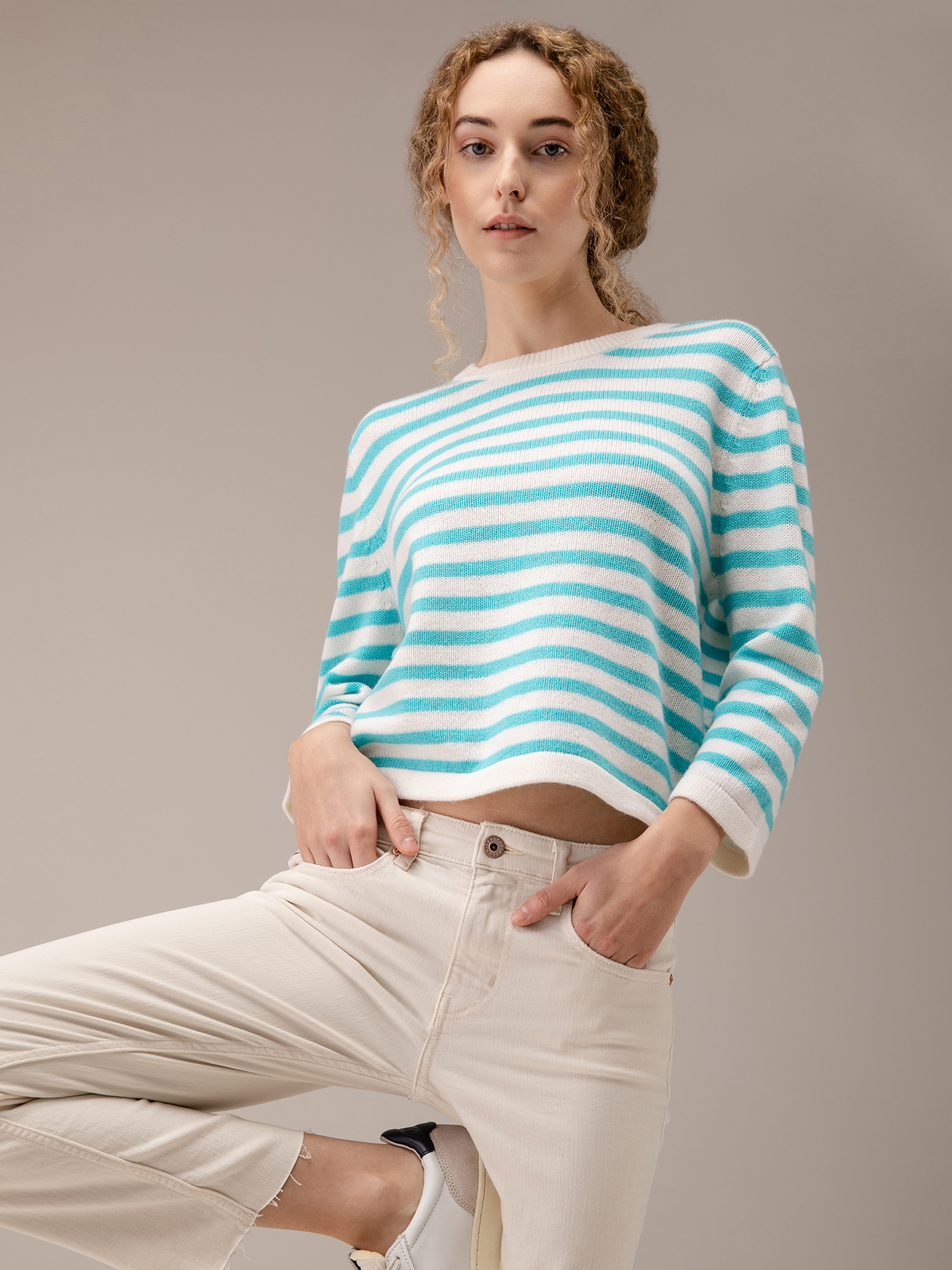 Detailansicht von Pullover aus Schurwolle von ALLUDE