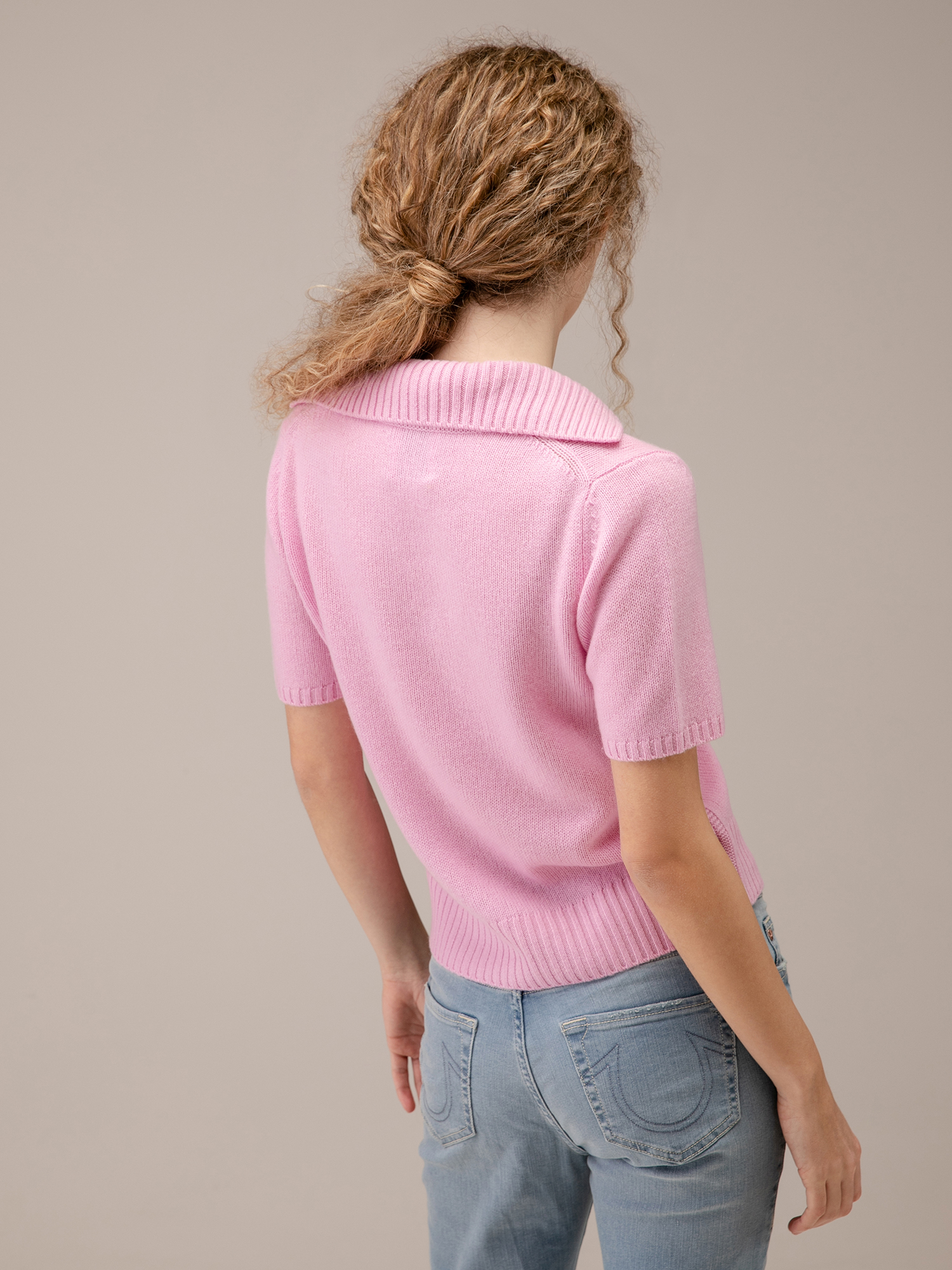 Detailansicht von Kurzarm-Pullover aus Schurwolle von ALLUDE