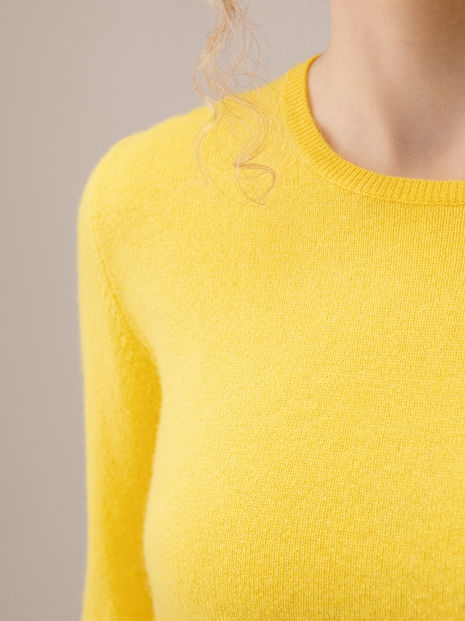 Detailansicht von Cropped Pullover aus Cashmere von ALLUDE