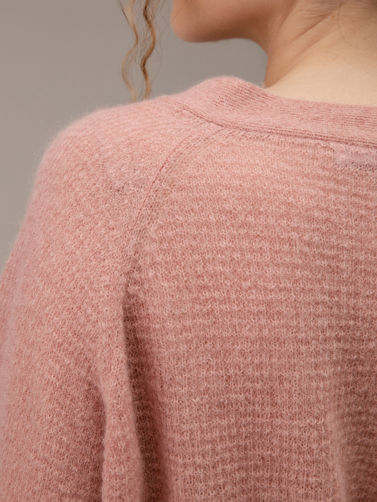 Detailansicht von Cropped Strickjacke von JOHNNY LOVE