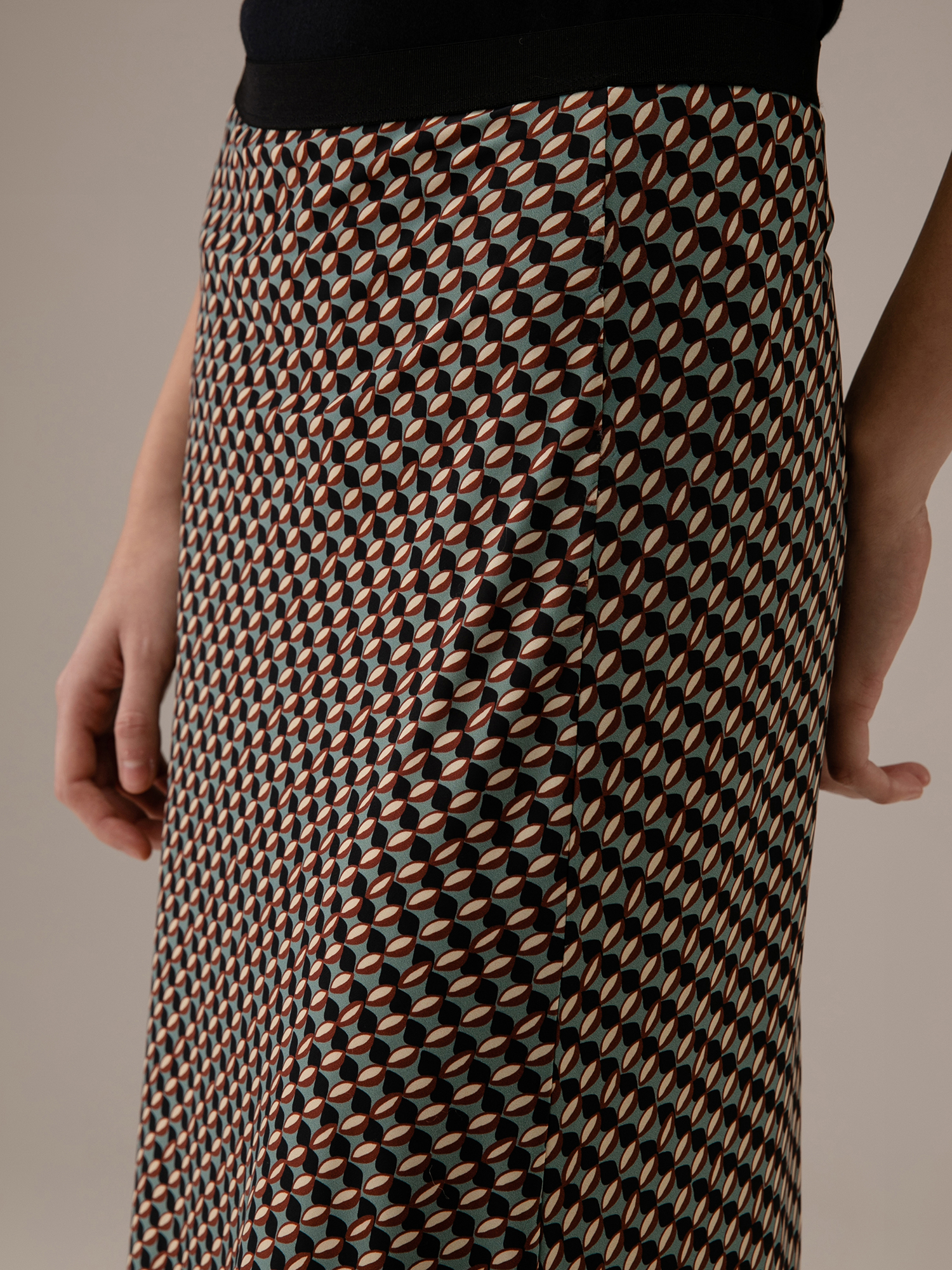 Detailansicht von Maxi-Rock von SIYU