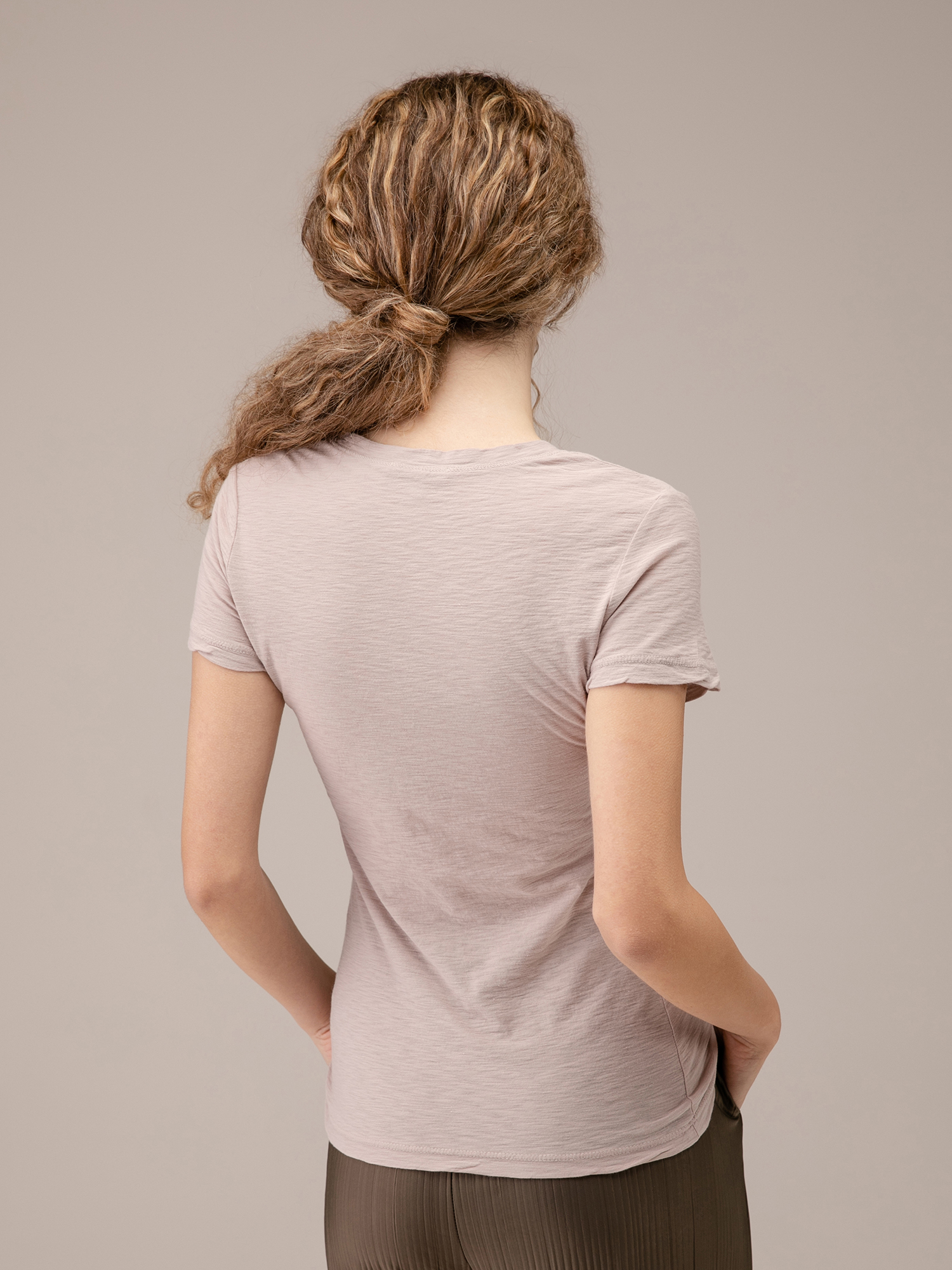 Detailansicht von T-Shirt aus Baumwolle von JAMES PERSE