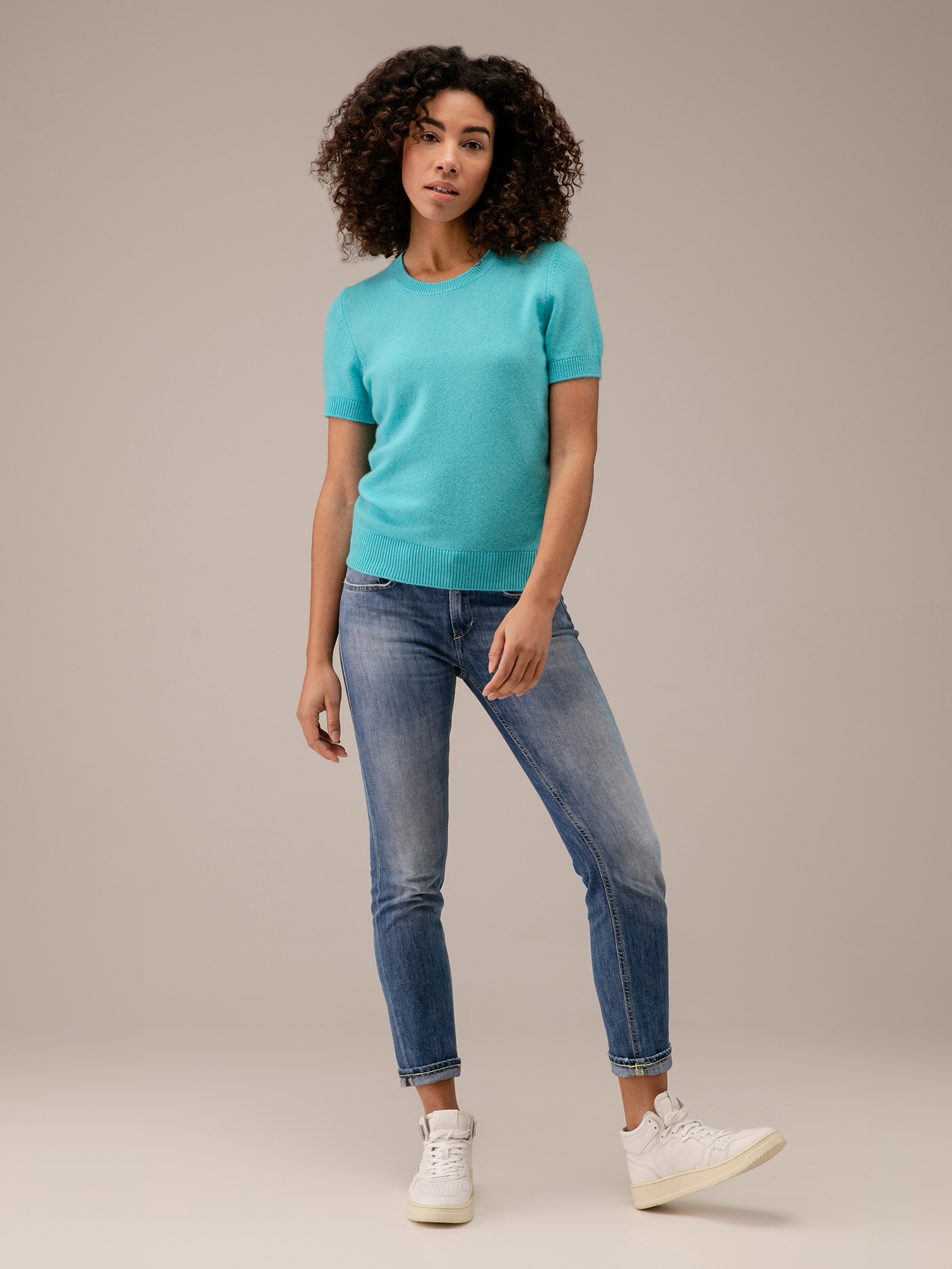 Detailansicht von Kurzarm-Pullover aus Cashmere von ALLUDE